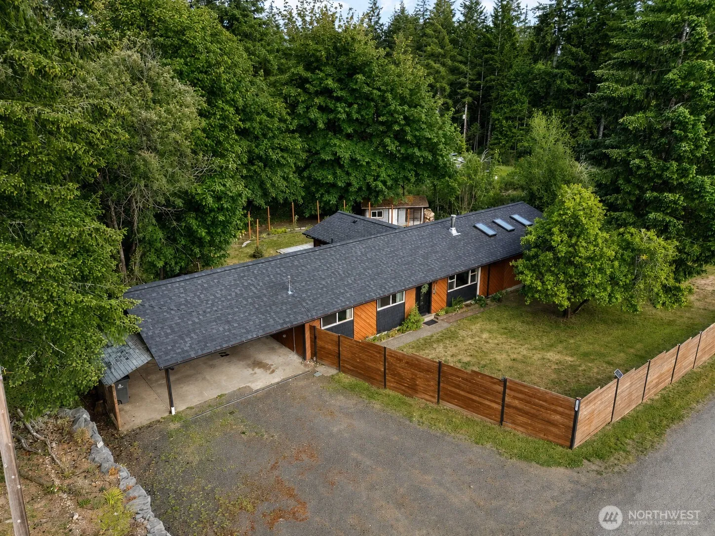 Property photo for 31 Se Campfire Court, Shelton