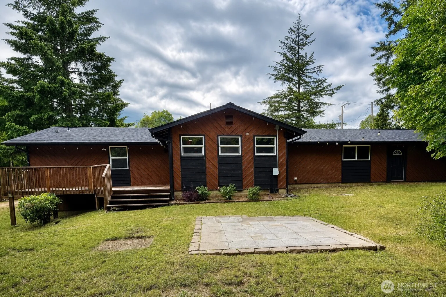 Property photo for 31 Se Campfire Court, Shelton photo 2