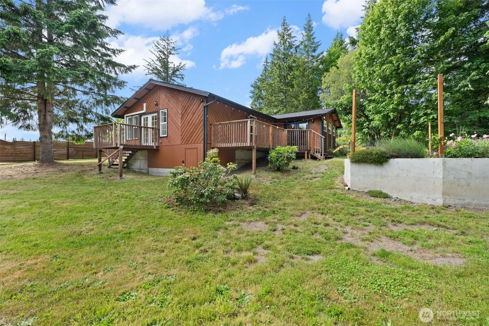 Property photo for 31 Se Campfire Court, Shelton