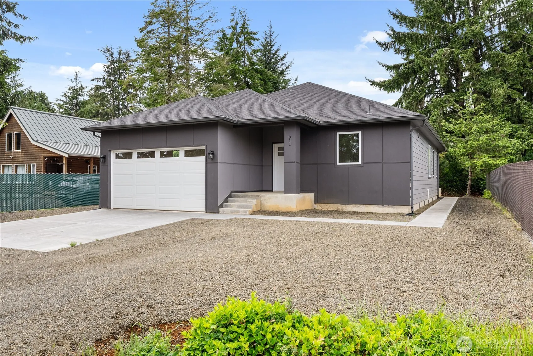 Property photo for 811 Vagabond Avenue, Ocean Shores photo 3