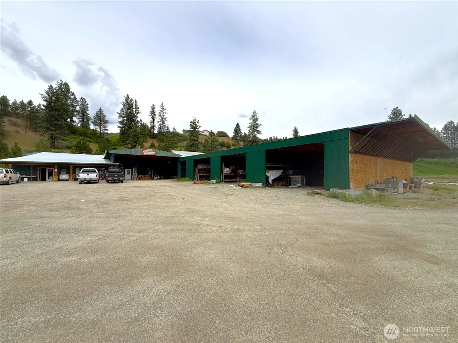 Property photo for 30007 Hwy 20 W, Republic