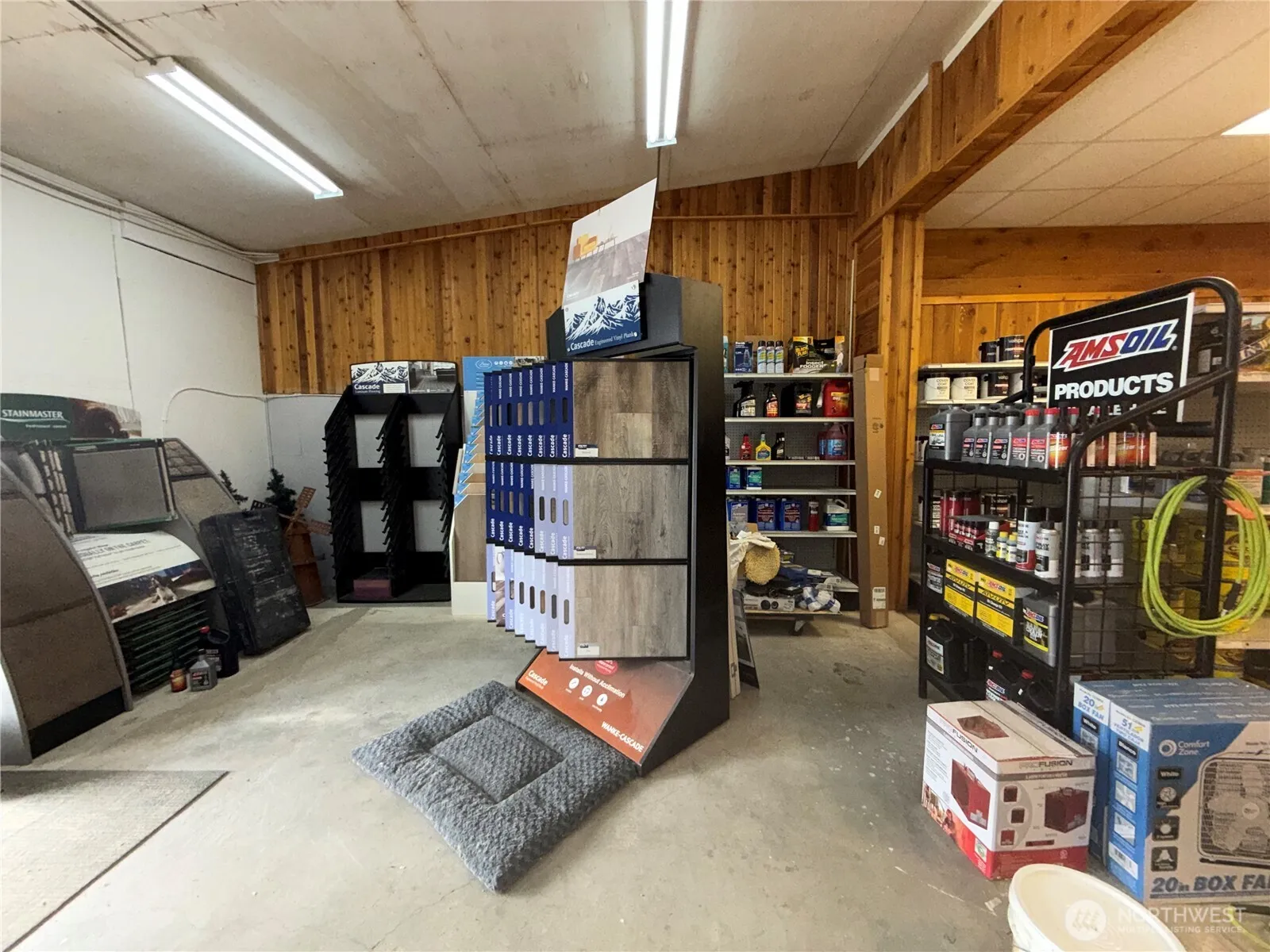 Property photo for 30007 Hwy 20 W, Republic photo 4