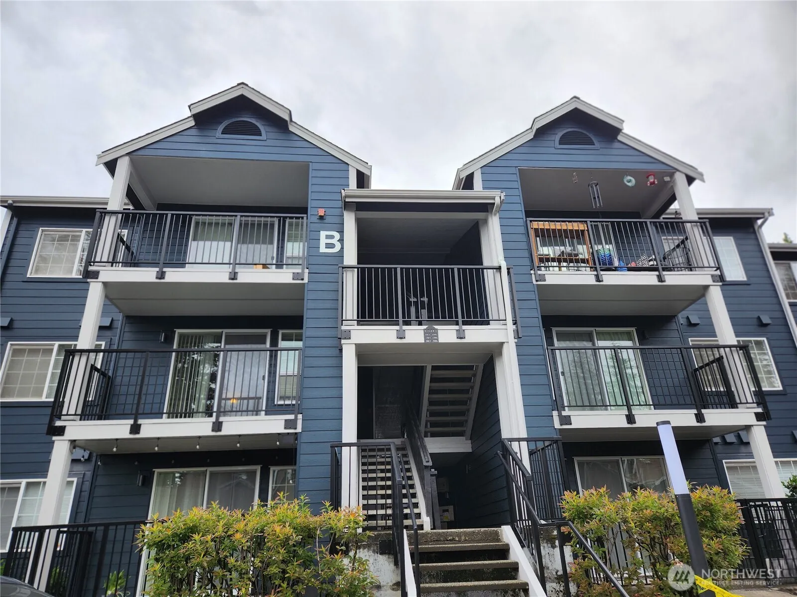 Property photo for 215 100th Street Sw #b-204, Everett