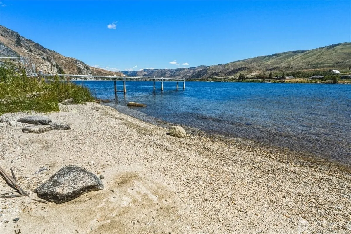 Property photo for 200 Stayman Flats Rd, Chelan photo 4