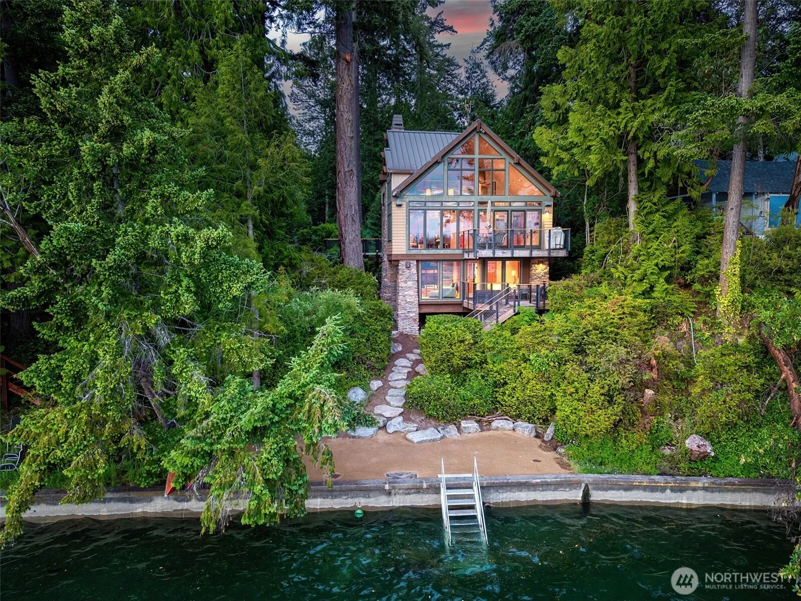 Property photo for 8641 Fernwood Street Ne, Olympia