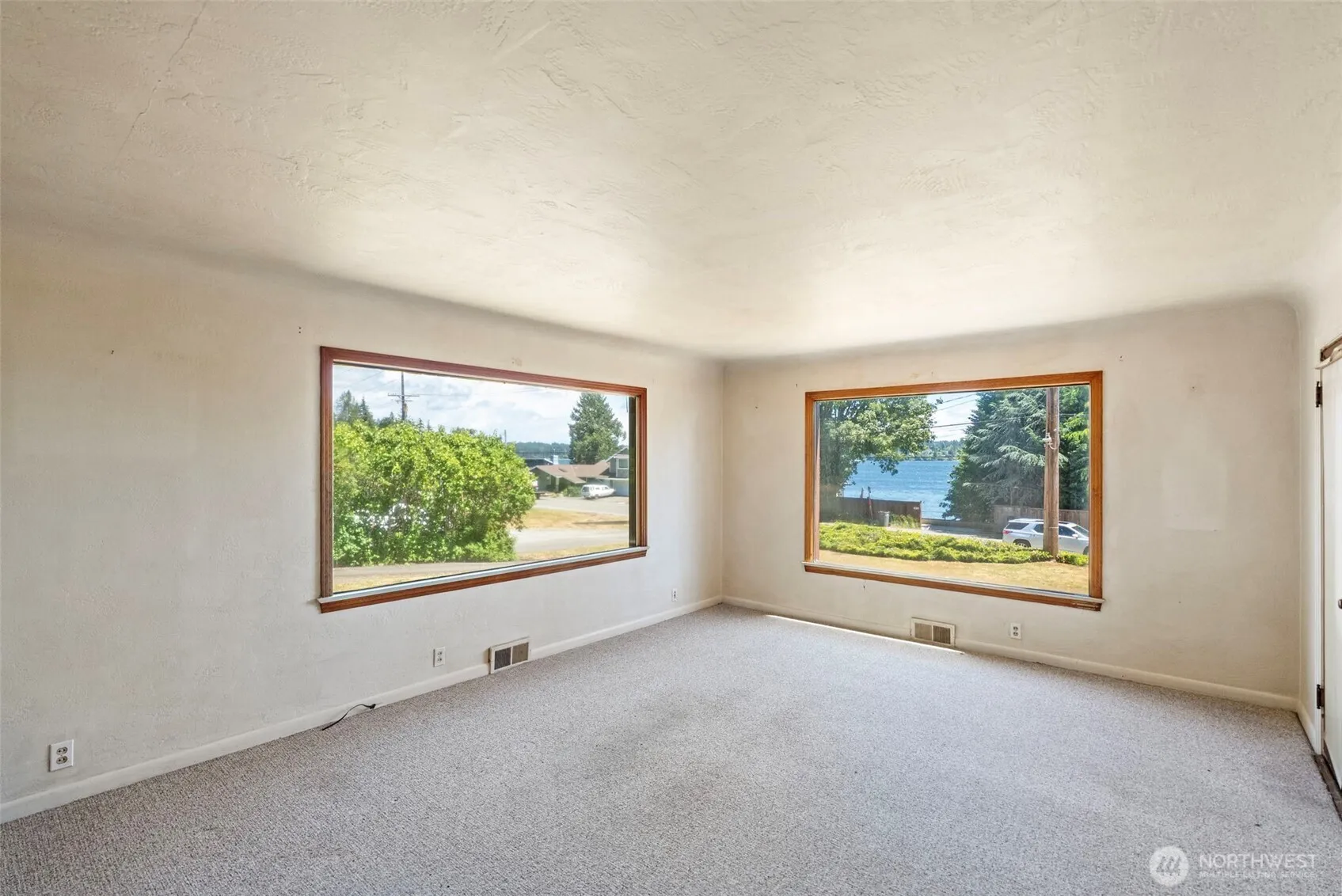 Property photo for 7073 Chico Way Nw, Bremerton photo 2