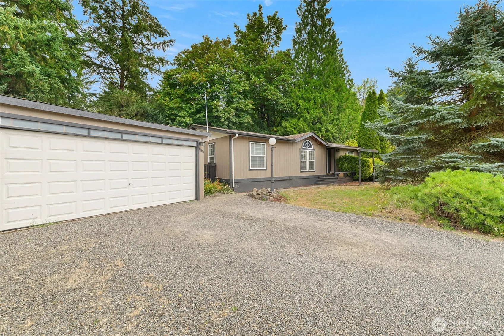 Property photo for 11540 6th Avenue Se, Olympia photo 2
