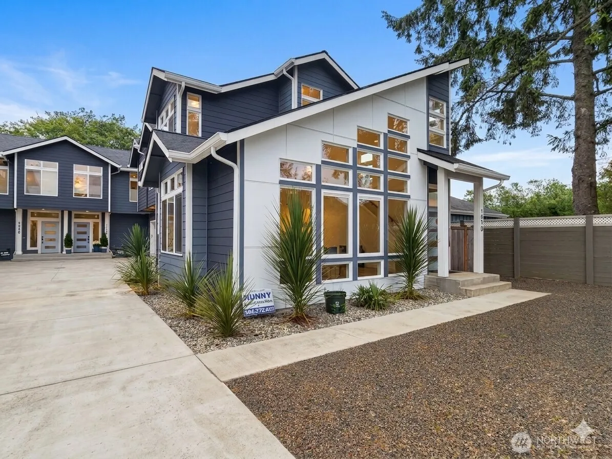 Property photo for 768 Point Brown Avenue Se #d, Ocean Shores
