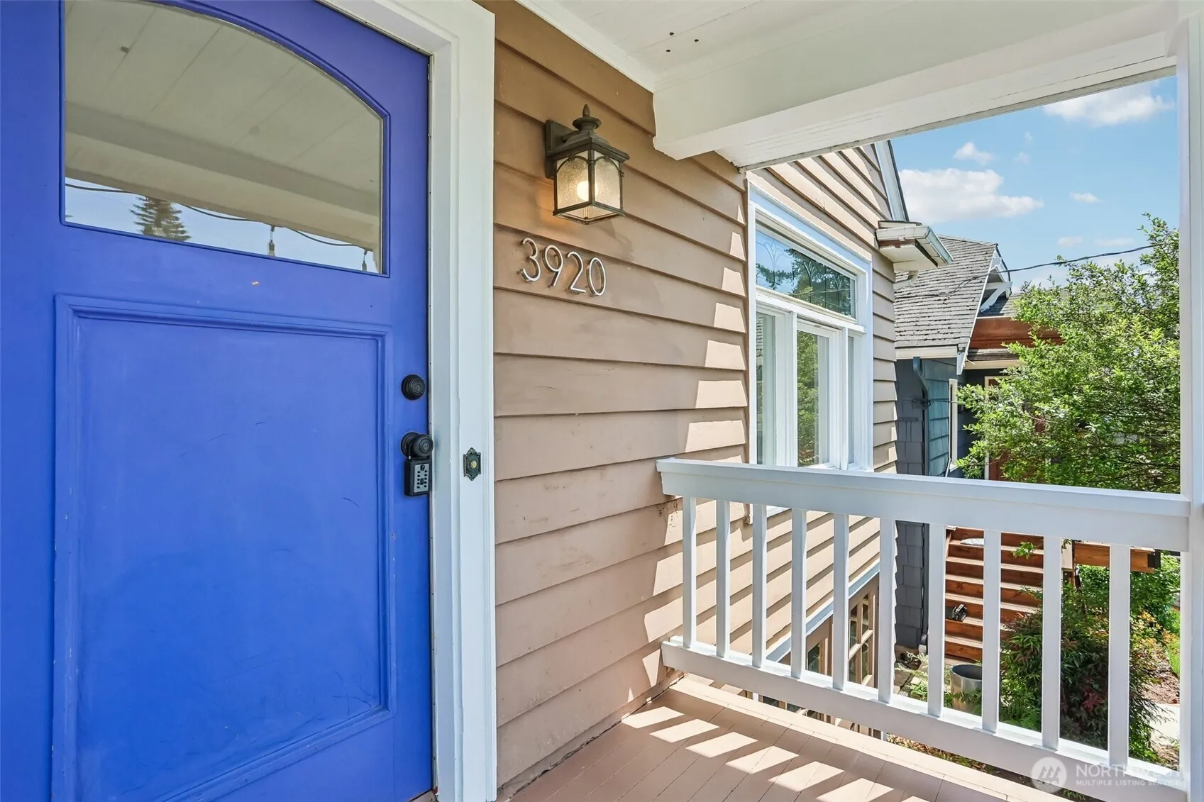 Property photo for 3920 Ashworth Avenue N, Seattle photo 5
