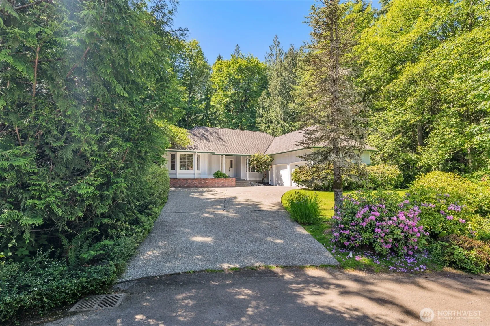 Property photo for 3255 Sierra Court Sw, Issaquah photo 2