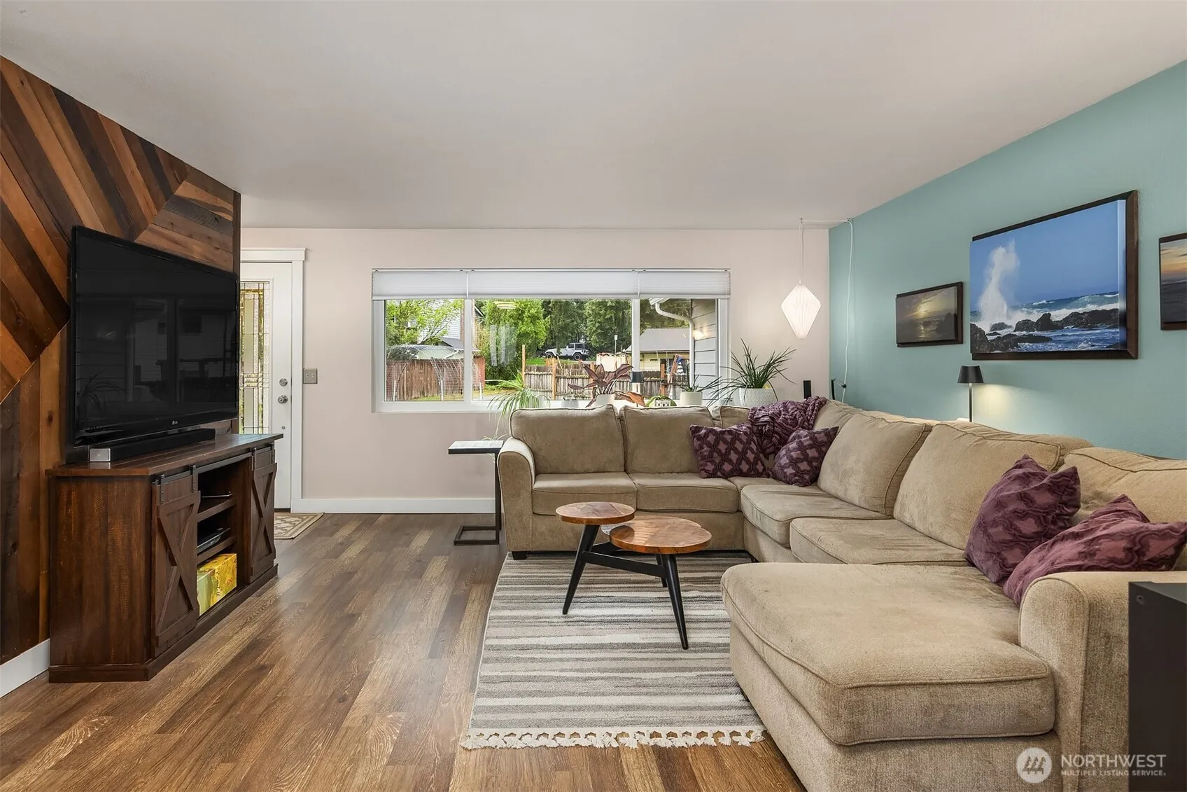 Property photo for 8442 Ne 141st Street, Kirkland photo 2