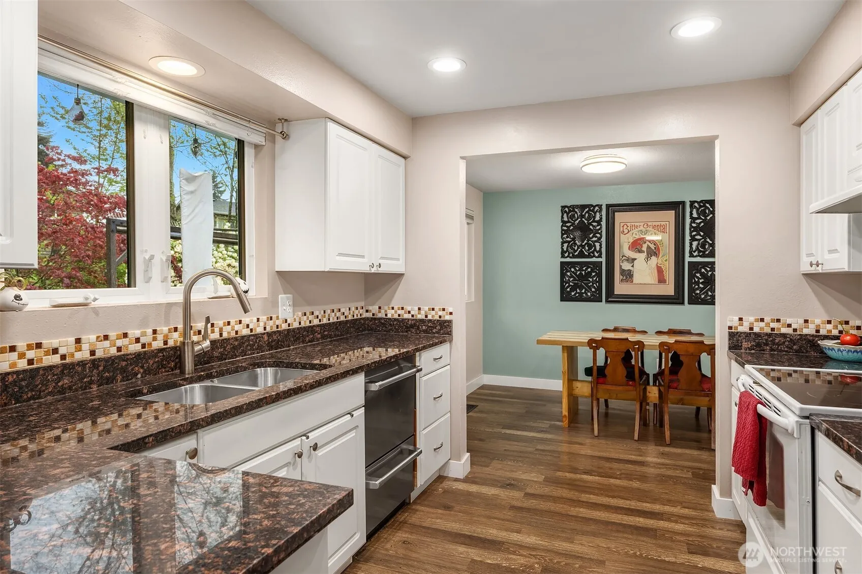 Property photo for 8442 Ne 141st Street, Kirkland photo 5