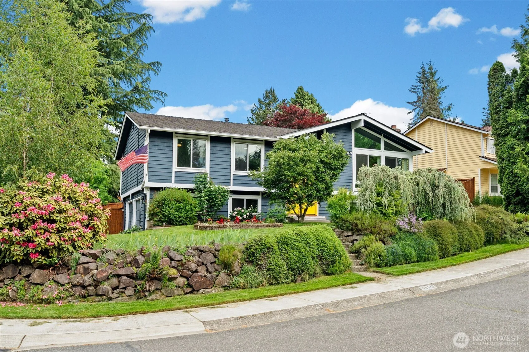 Property photo for 16630 159th Place Se, Renton photo 2