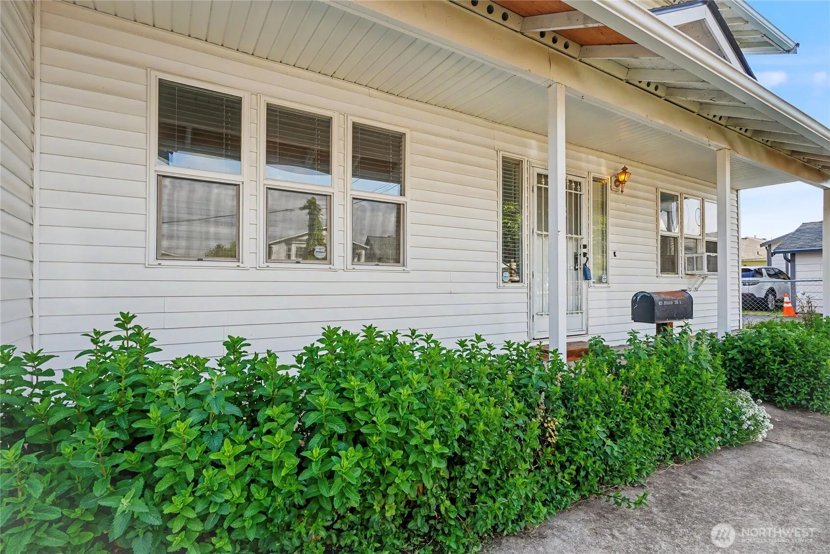 Property photo for 314 Factory Avenue N, Renton photo 3