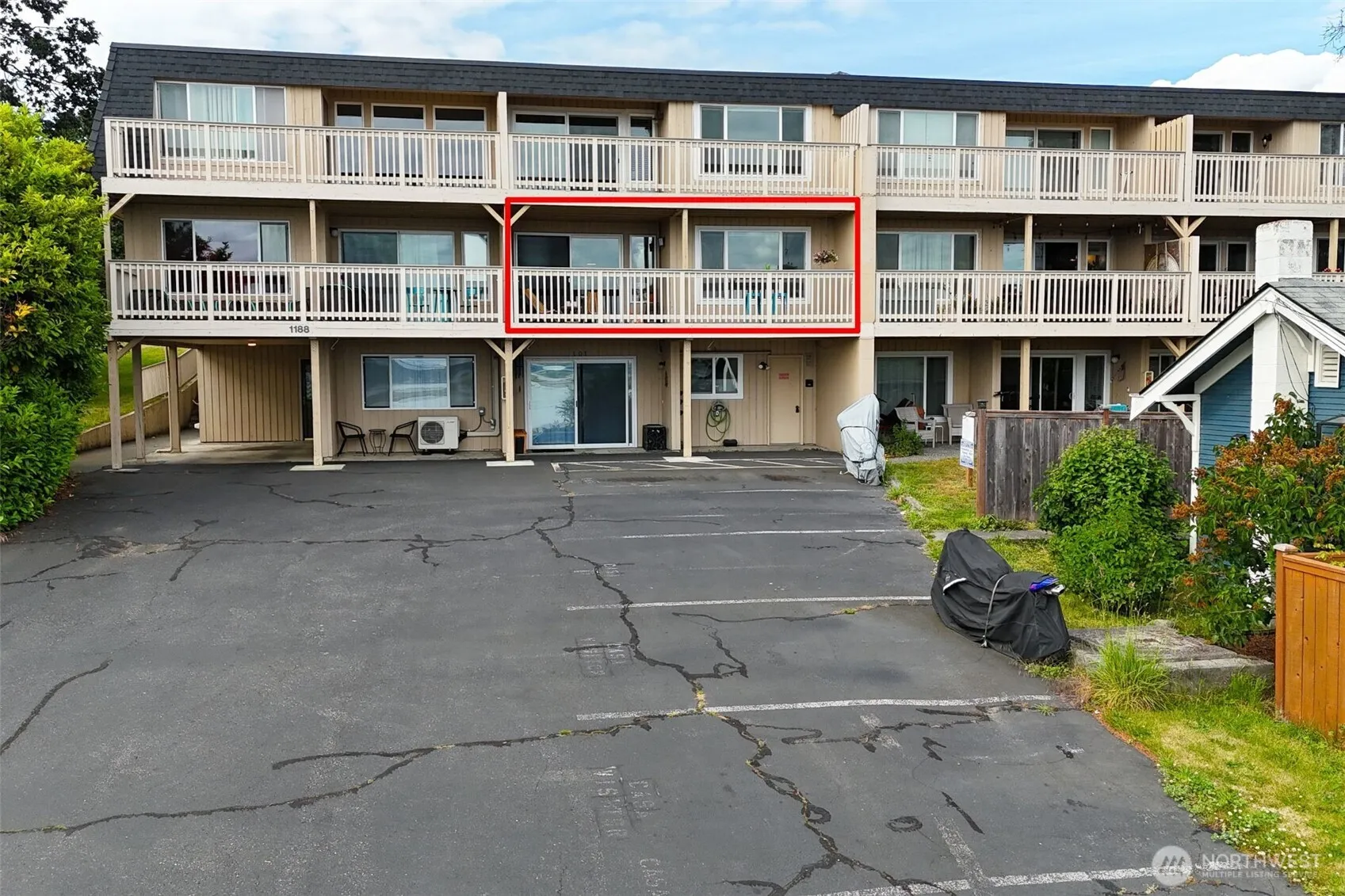 Property photo for 1199 9th Avenue #204, Oak Harbor photo 5