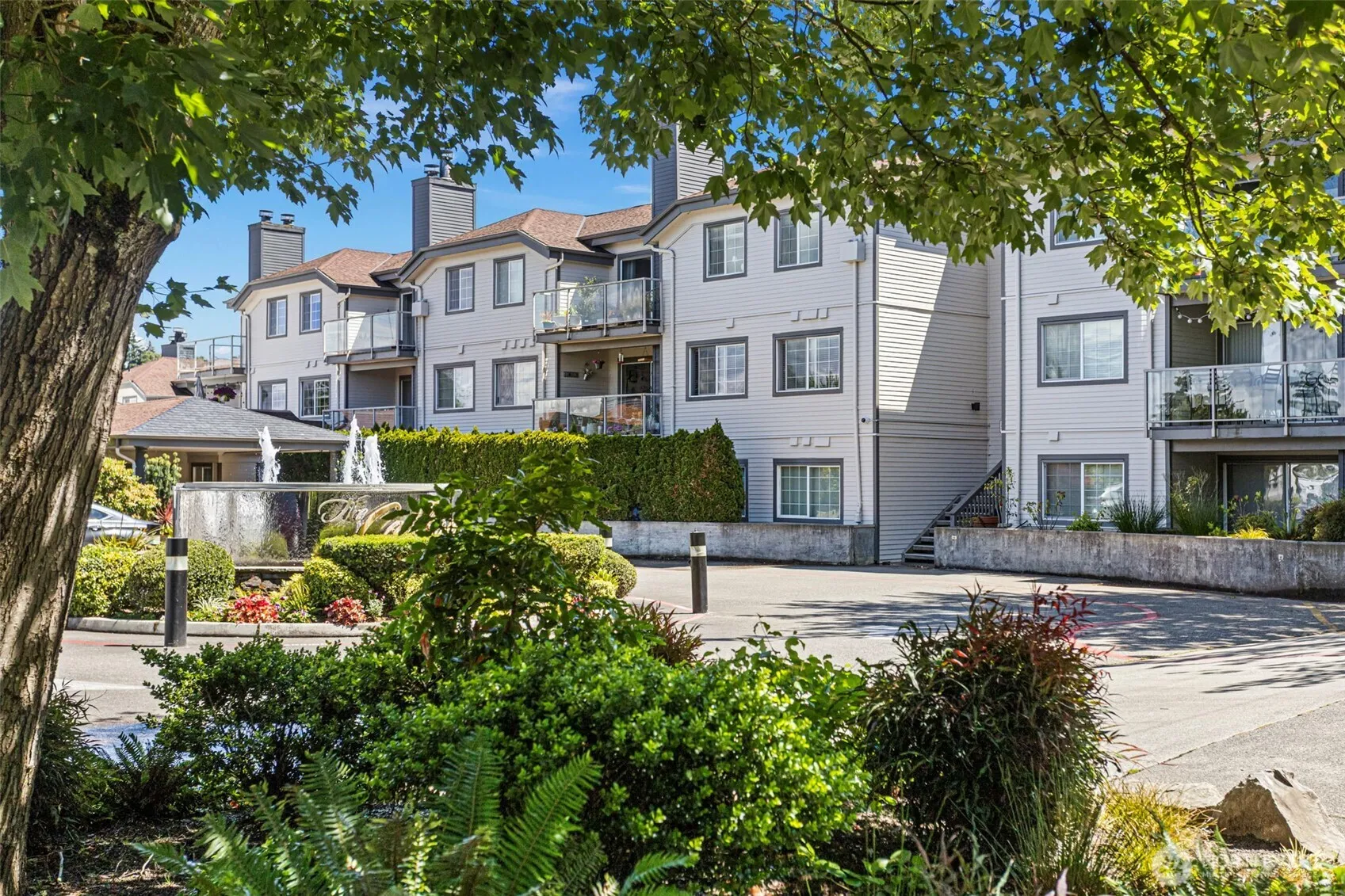 Property photo for 2760 76th Avenue Se #407, Mercer Island