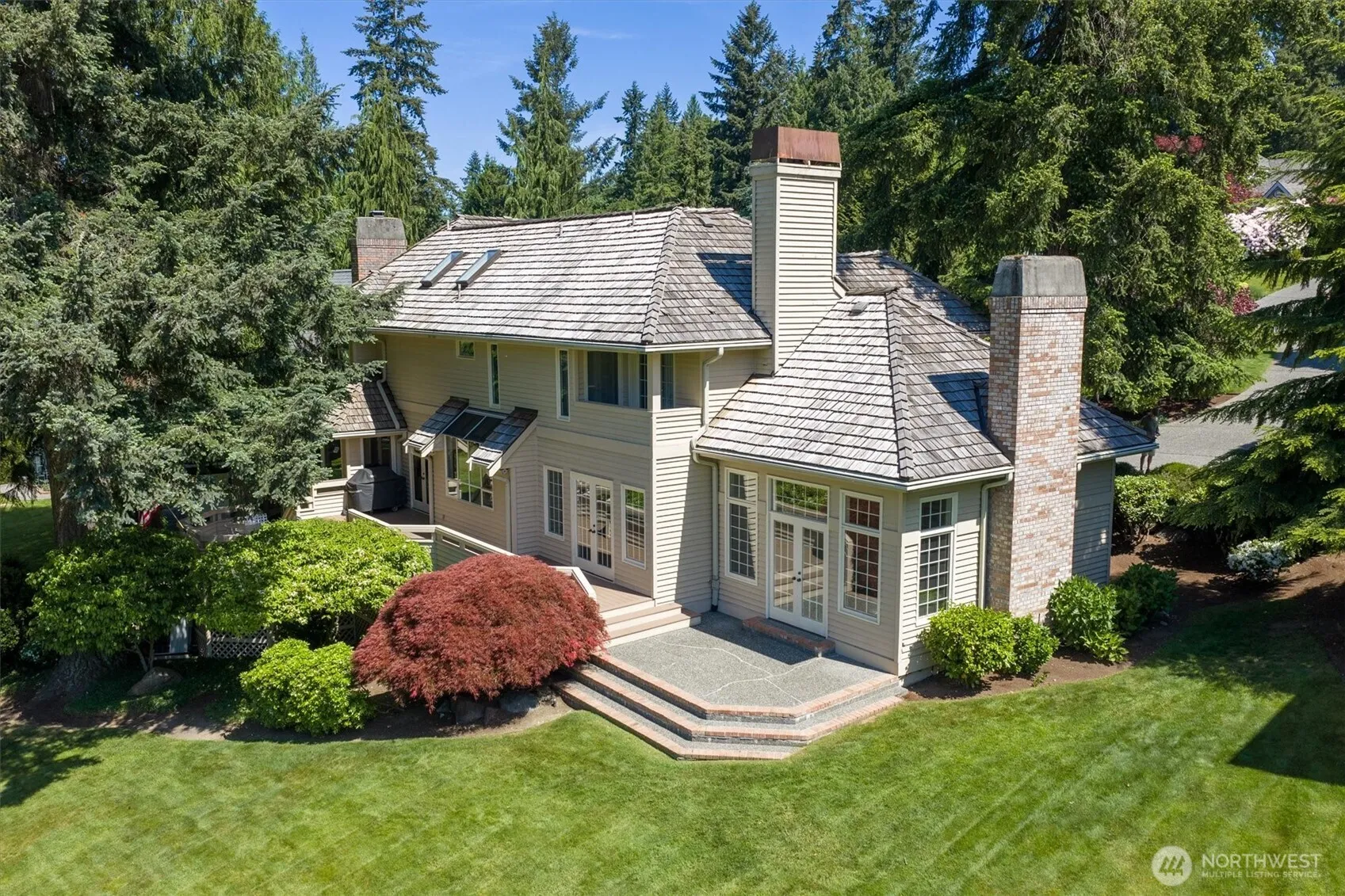 Property photo for 13713 209th Avenue Ne, Woodinville photo 2