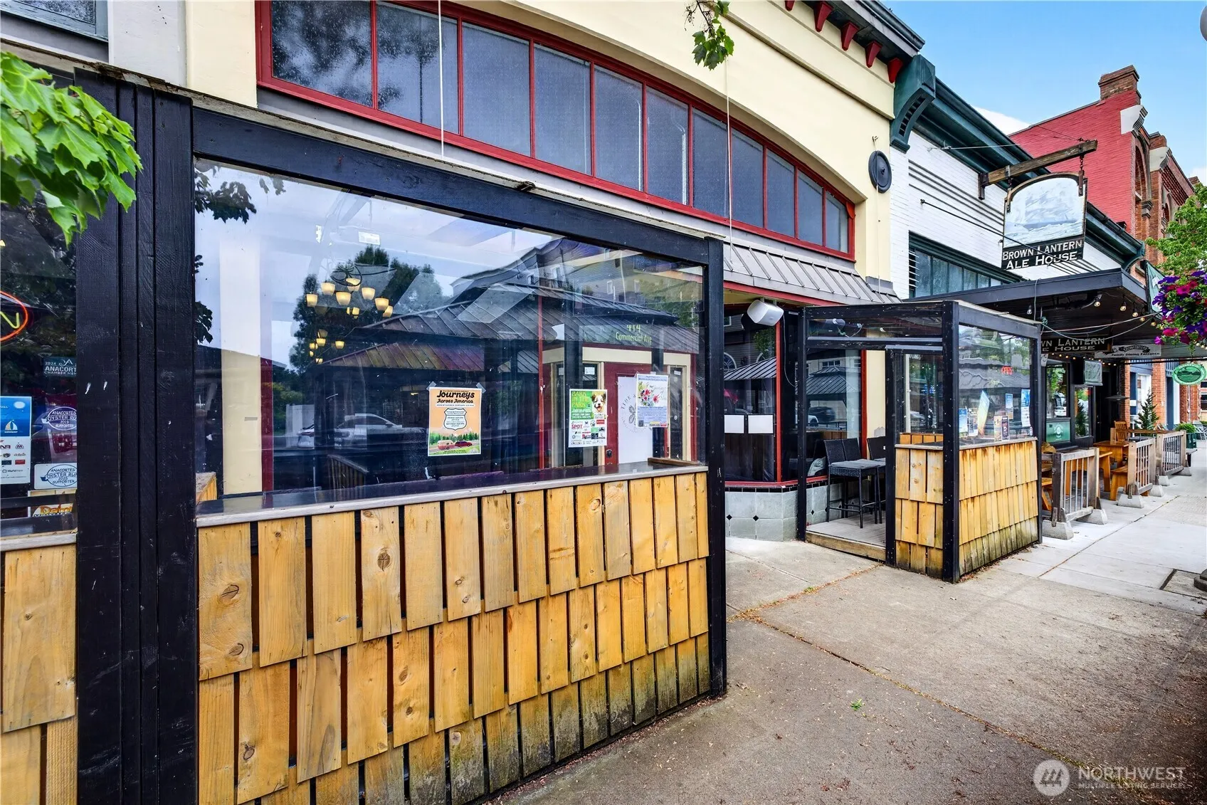 Property photo for 414 Commercial Avenue, Anacortes