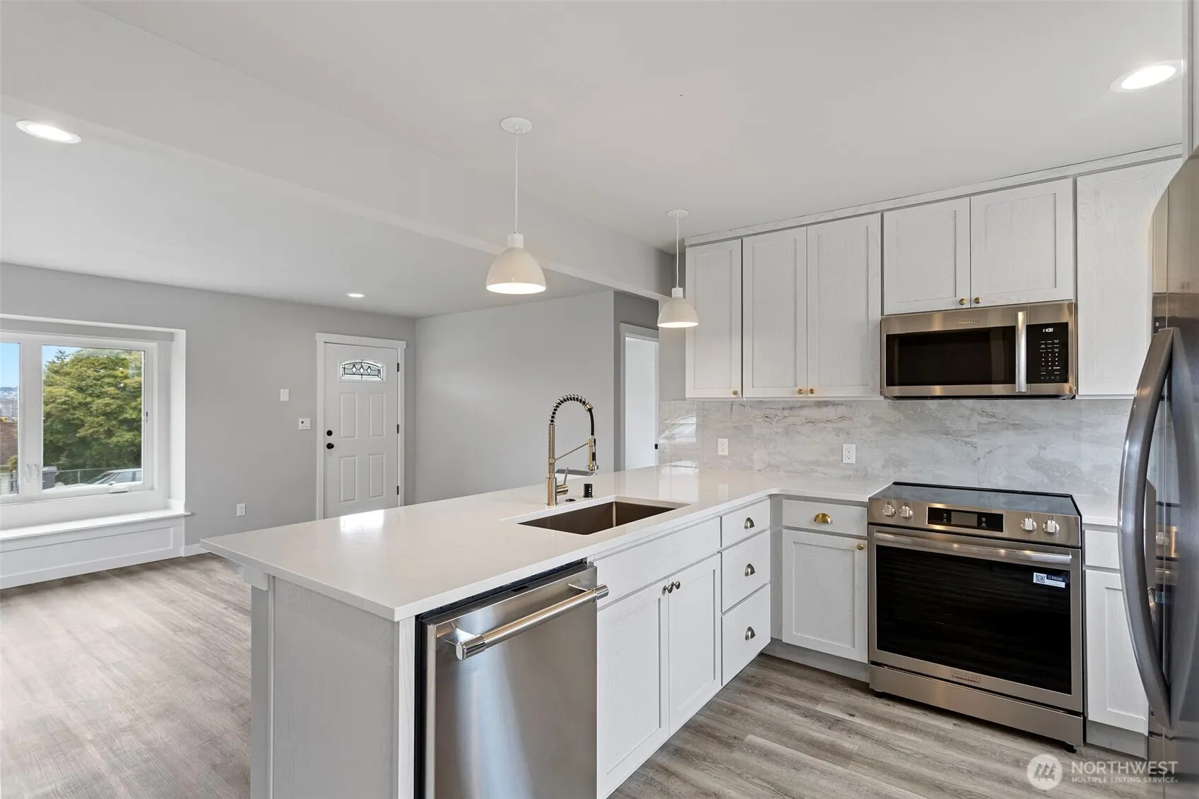 Property photo for 1624 Pine Street #1, Everett photo 5