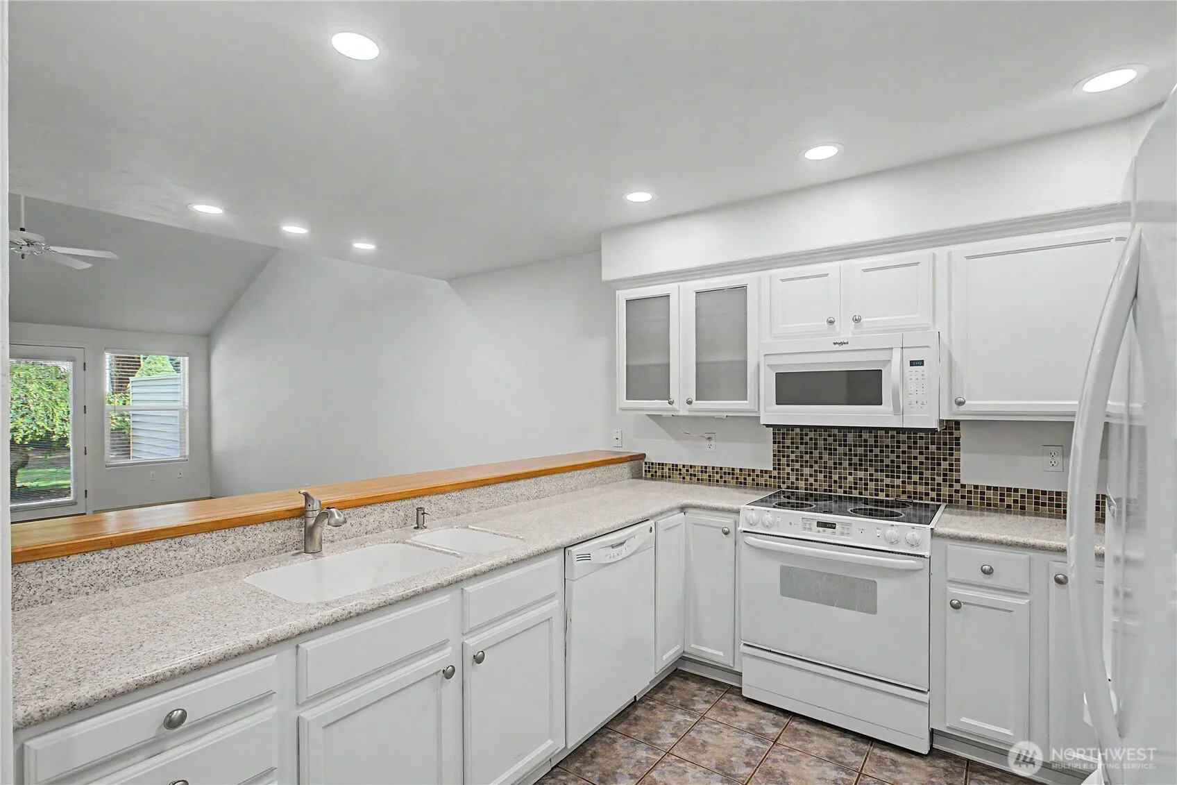 Property photo for 6604 Riviera Court Se, Lacey photo 5