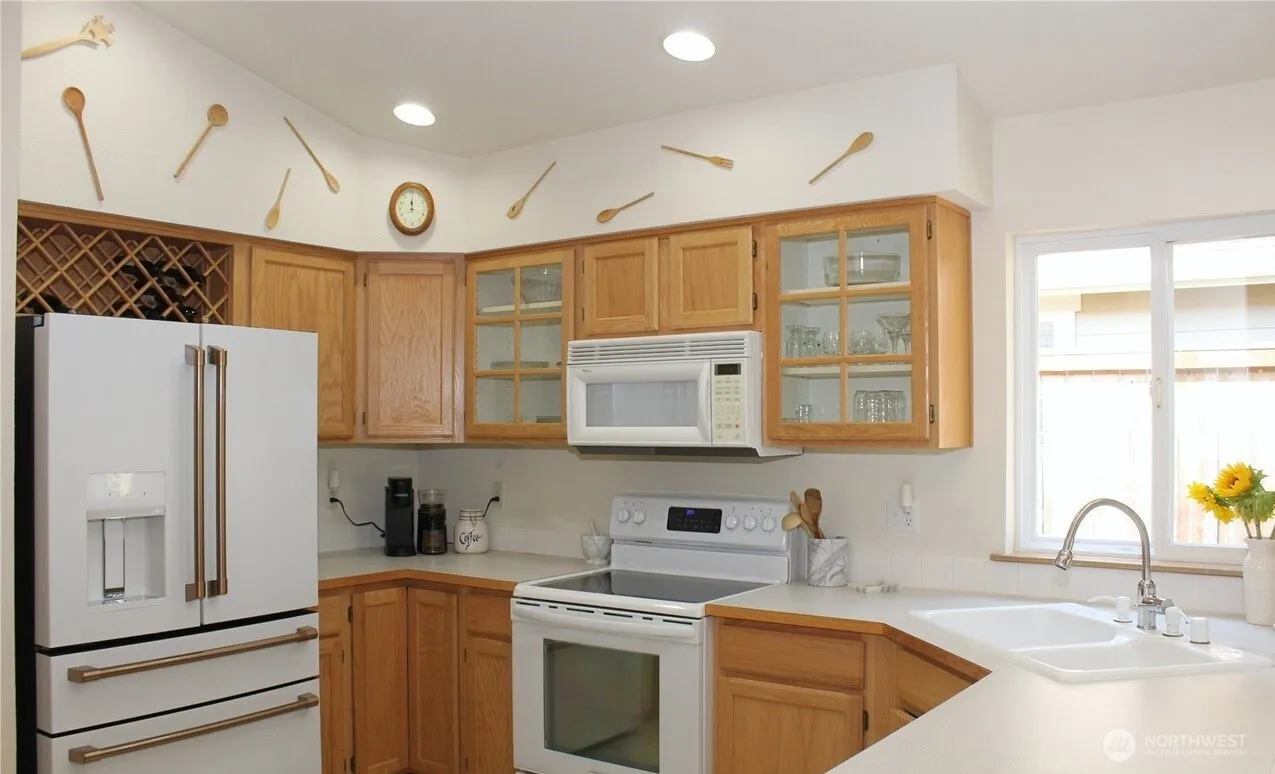 Property photo for 5216 Ivy Hill Lane Se, Lacey photo 3