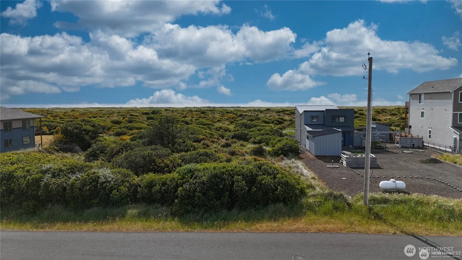 Property photo for 1017 S Sand Dune Ave Sw, Ocean Shores photo 2