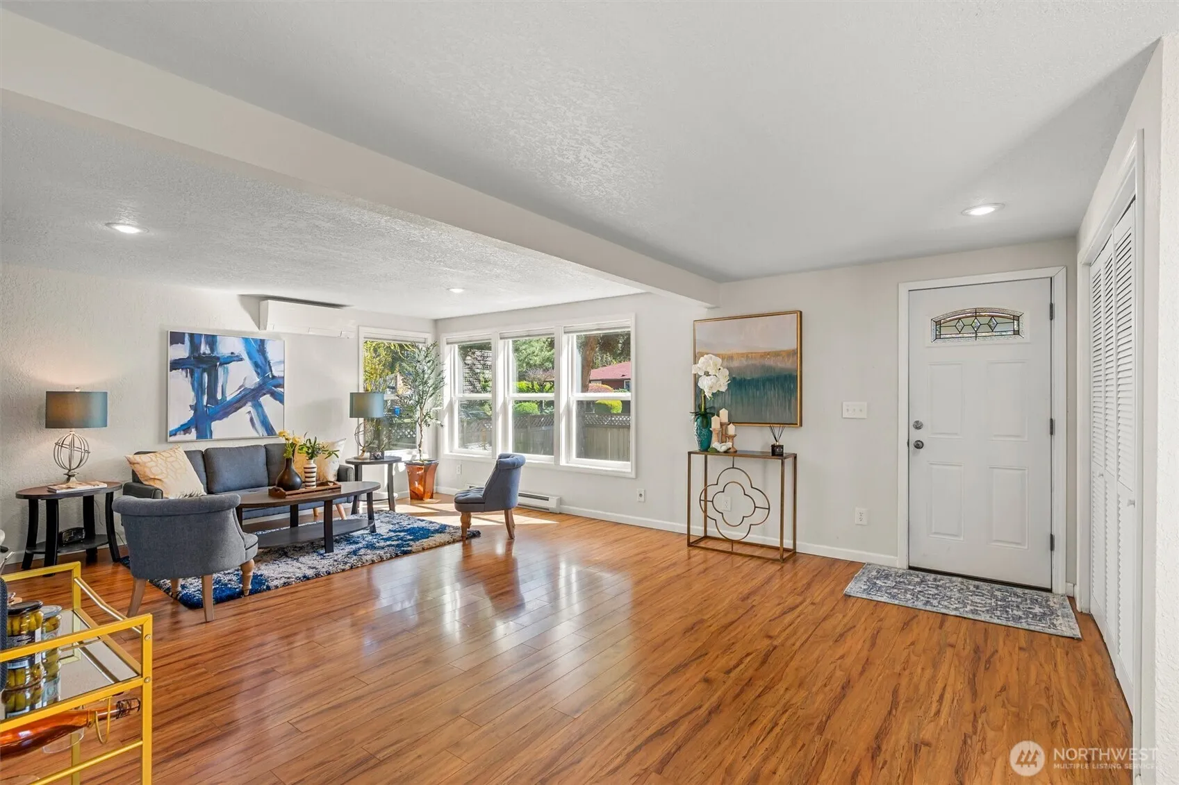 Property photo for 8109 15th Avenue Sw, Seattle photo 4