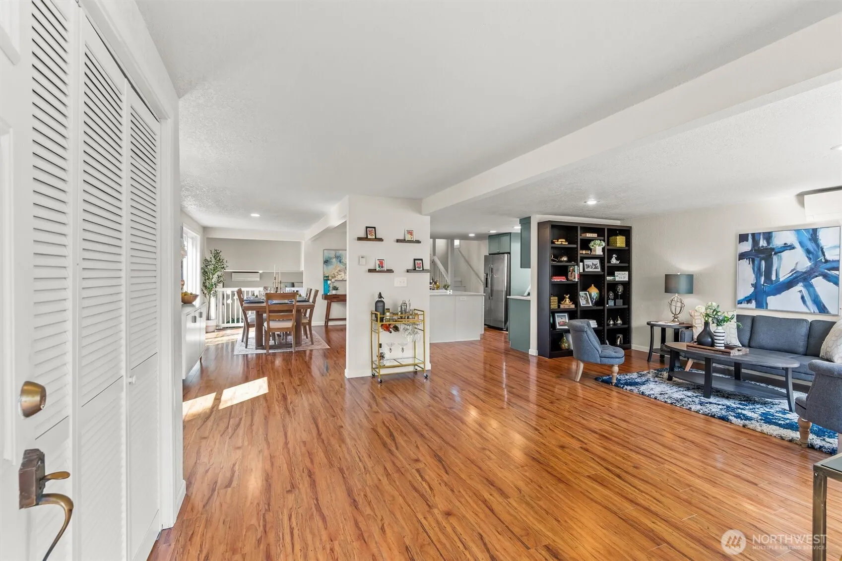 Property photo for 8109 15th Avenue Sw, Seattle photo 3