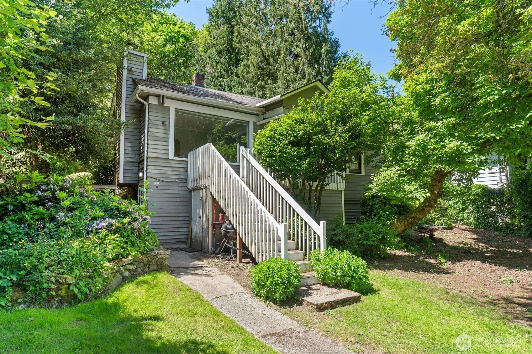 Property photo for 9059 Carkeek Drive S, Seattle