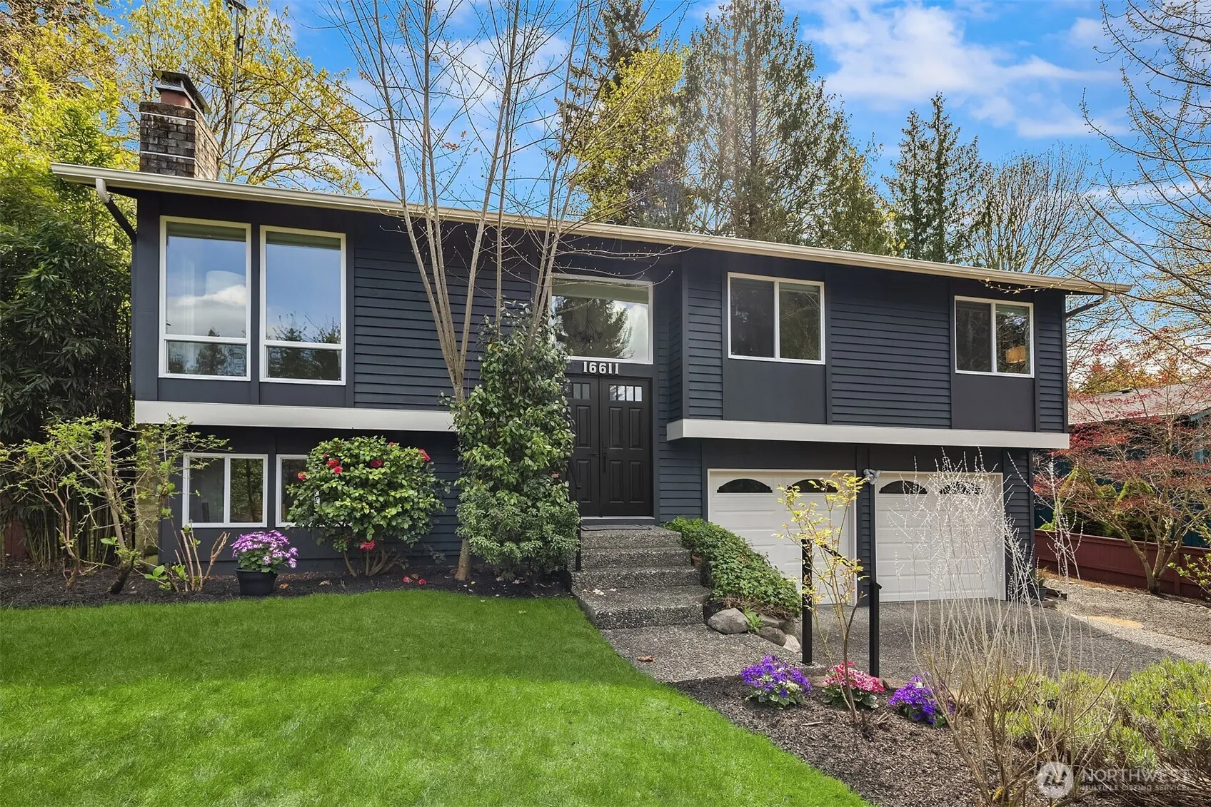 Property photo for 16611 Ne 108th Place, Redmond