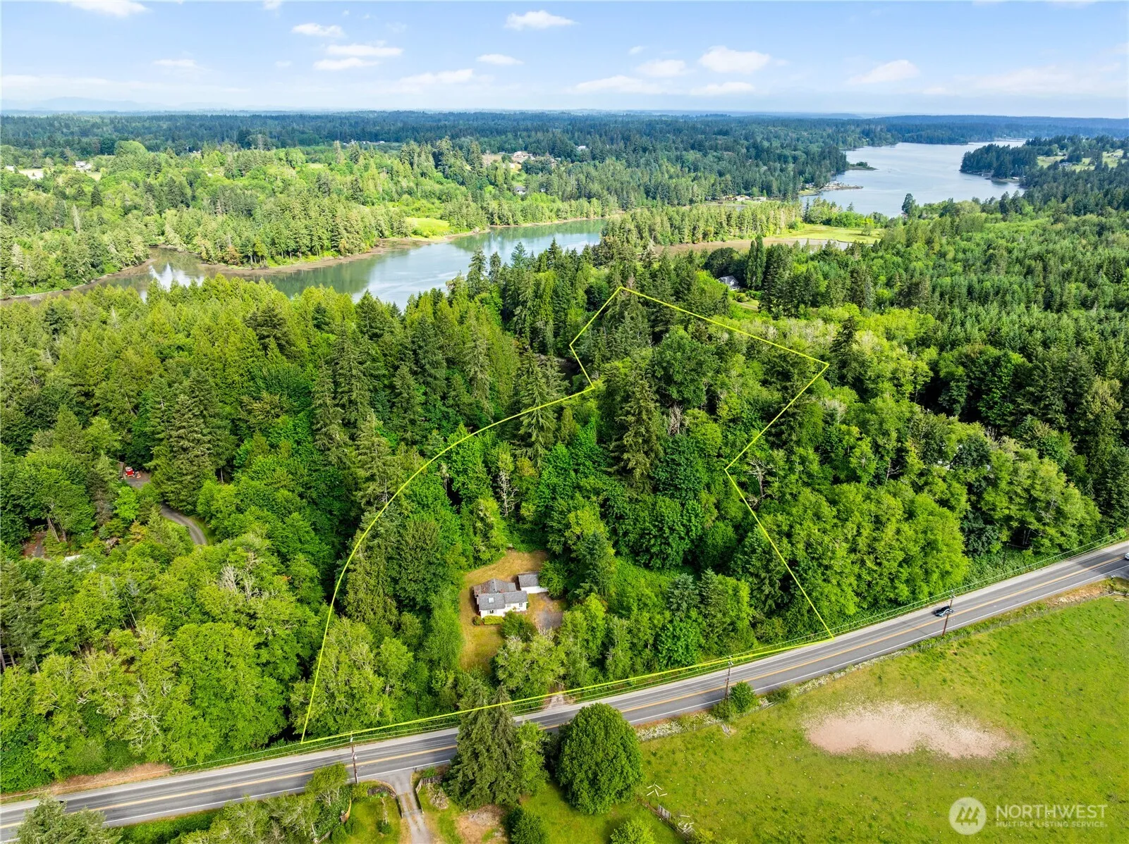 Property photo for 4711 Johnson Point Road Ne, Olympia photo 2
