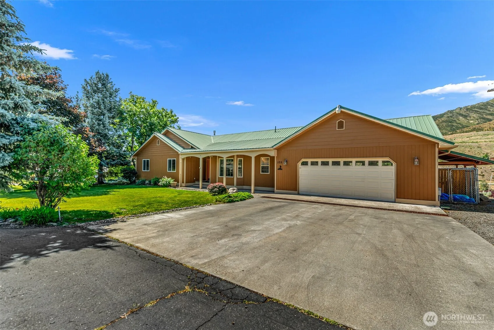 Property photo for 105 Bill Shaw Road, Pateros photo 3