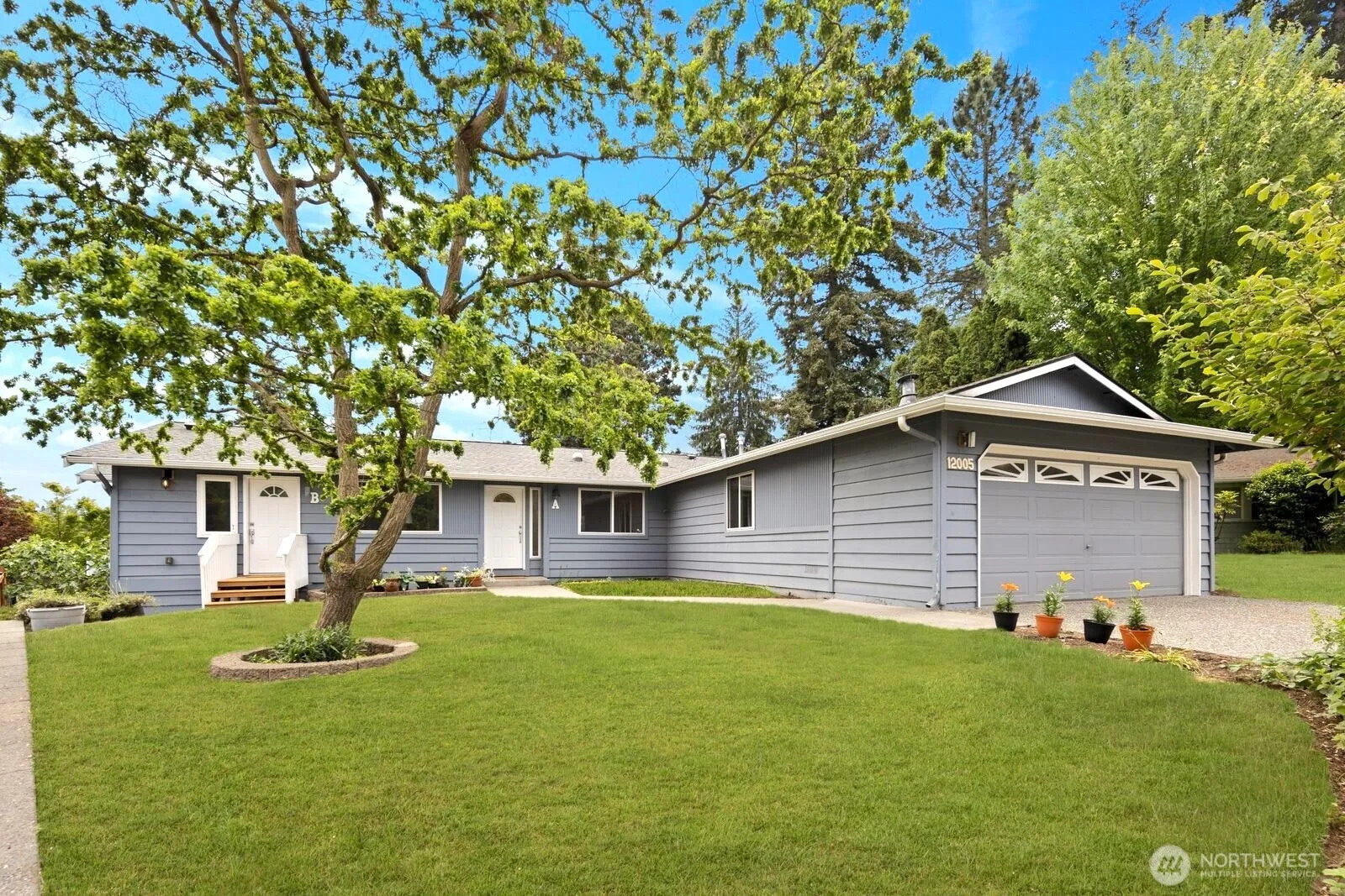 Property photo for 12005 Ne 134th Place, Kirkland