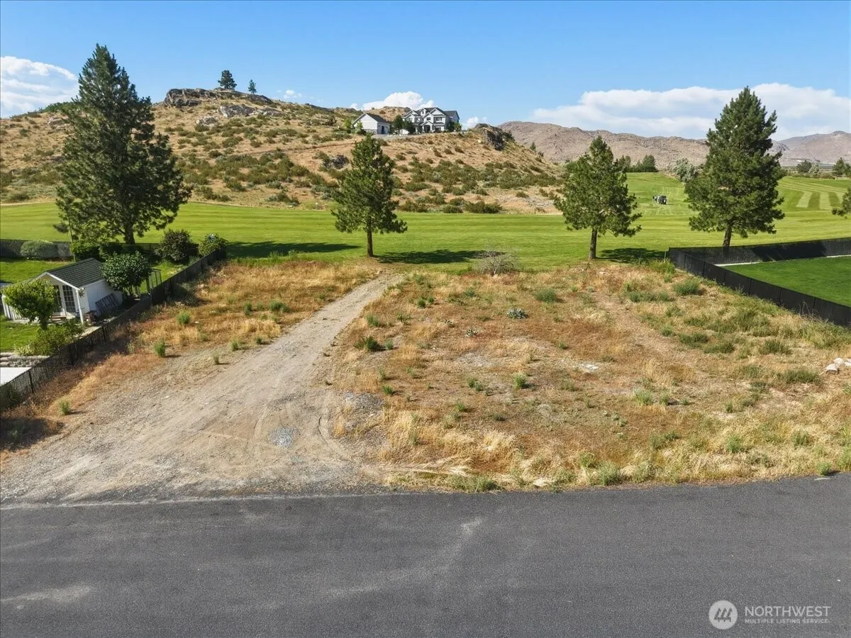Property photo for 55 Long Drive, Pateros
