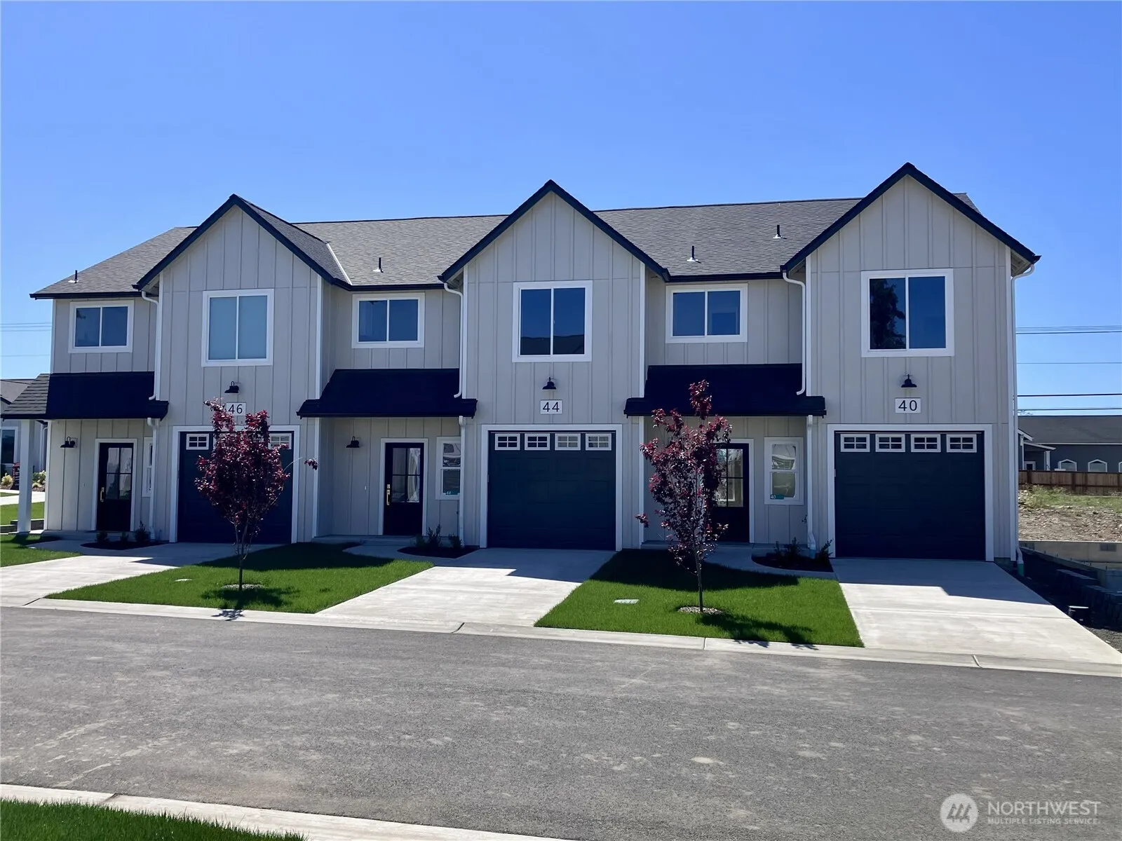 Property photo for 40 Sussex Court, Sequim photo 2
