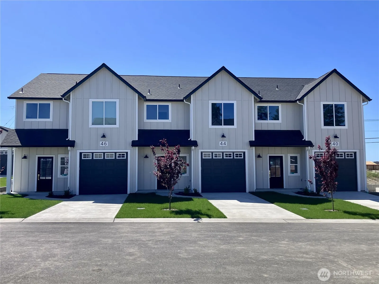 Property photo for 44 Sussex Court, Sequim photo 2