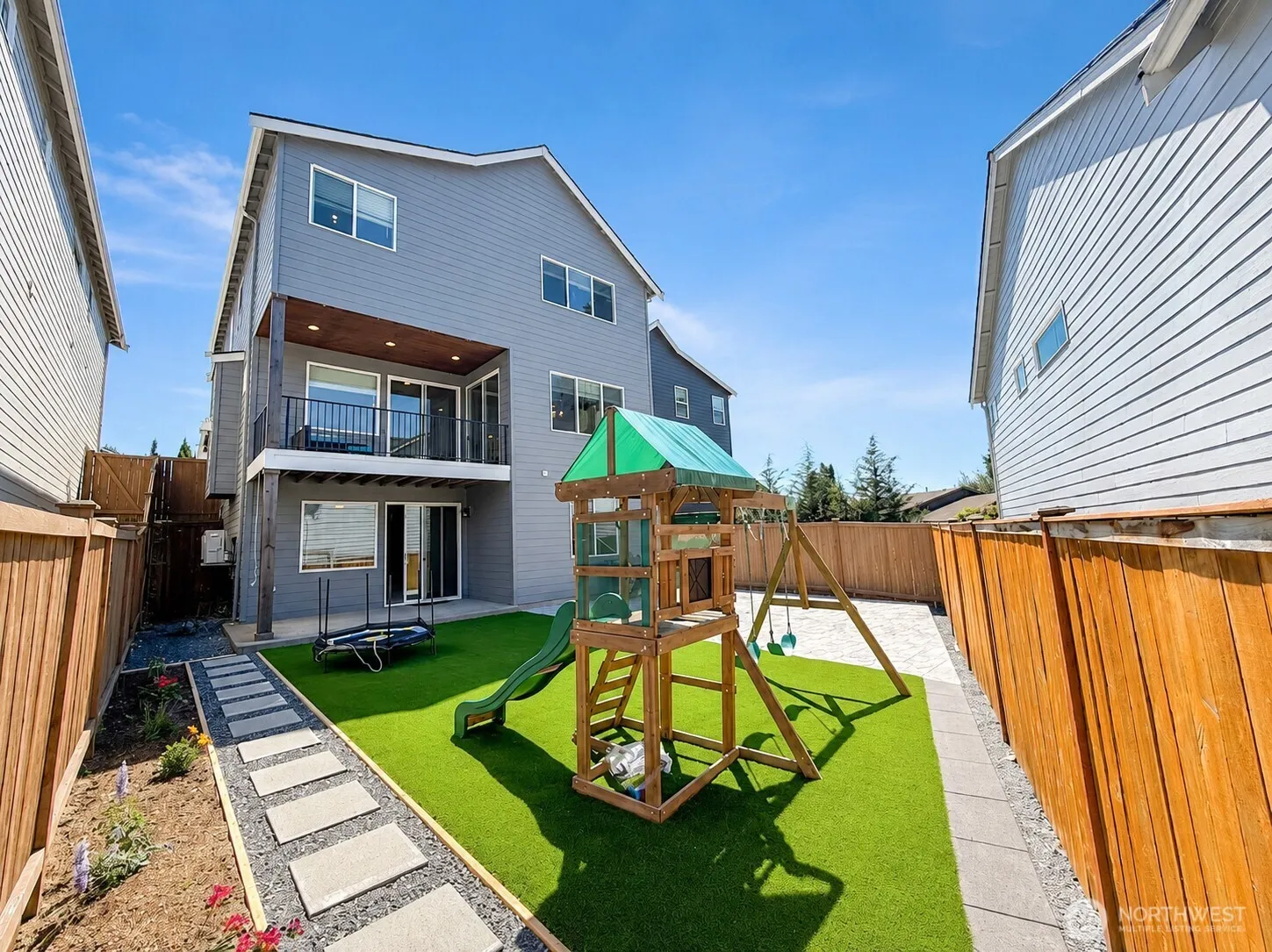 Property photo for 6843 46th Street Ne, Marysville photo 3
