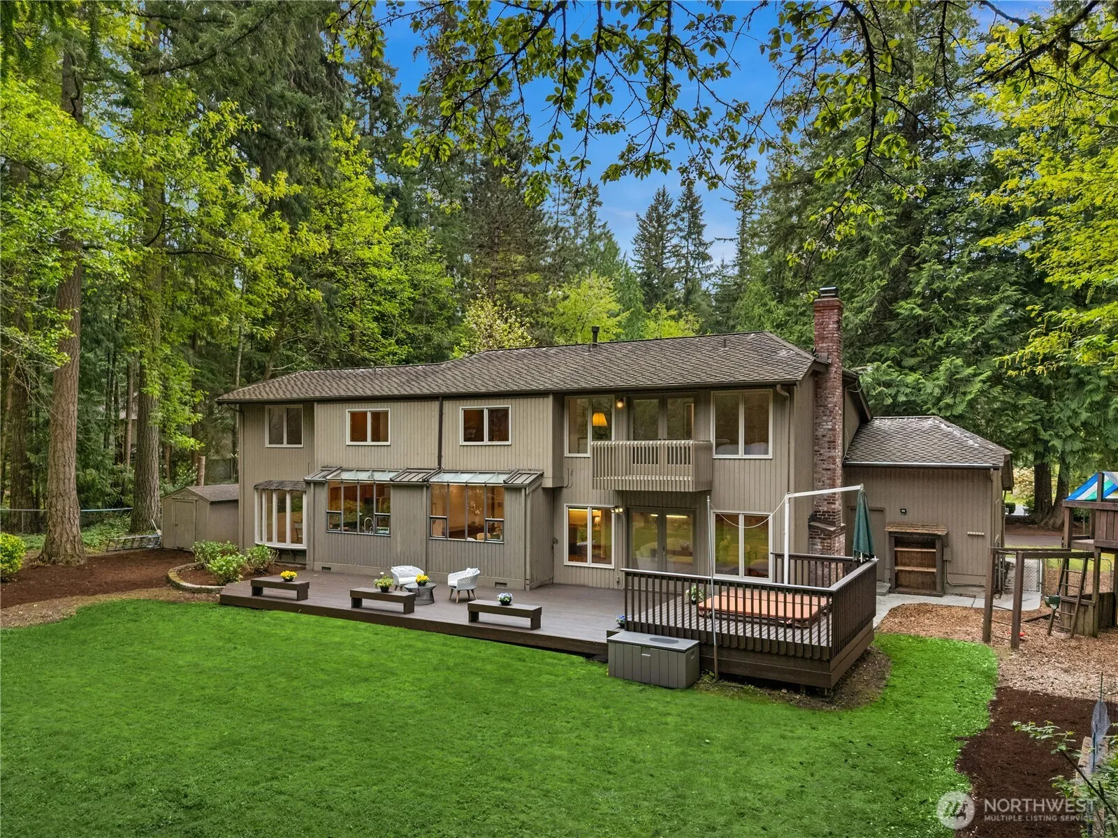 Property photo for 22542 Ne 46th Street, Redmond