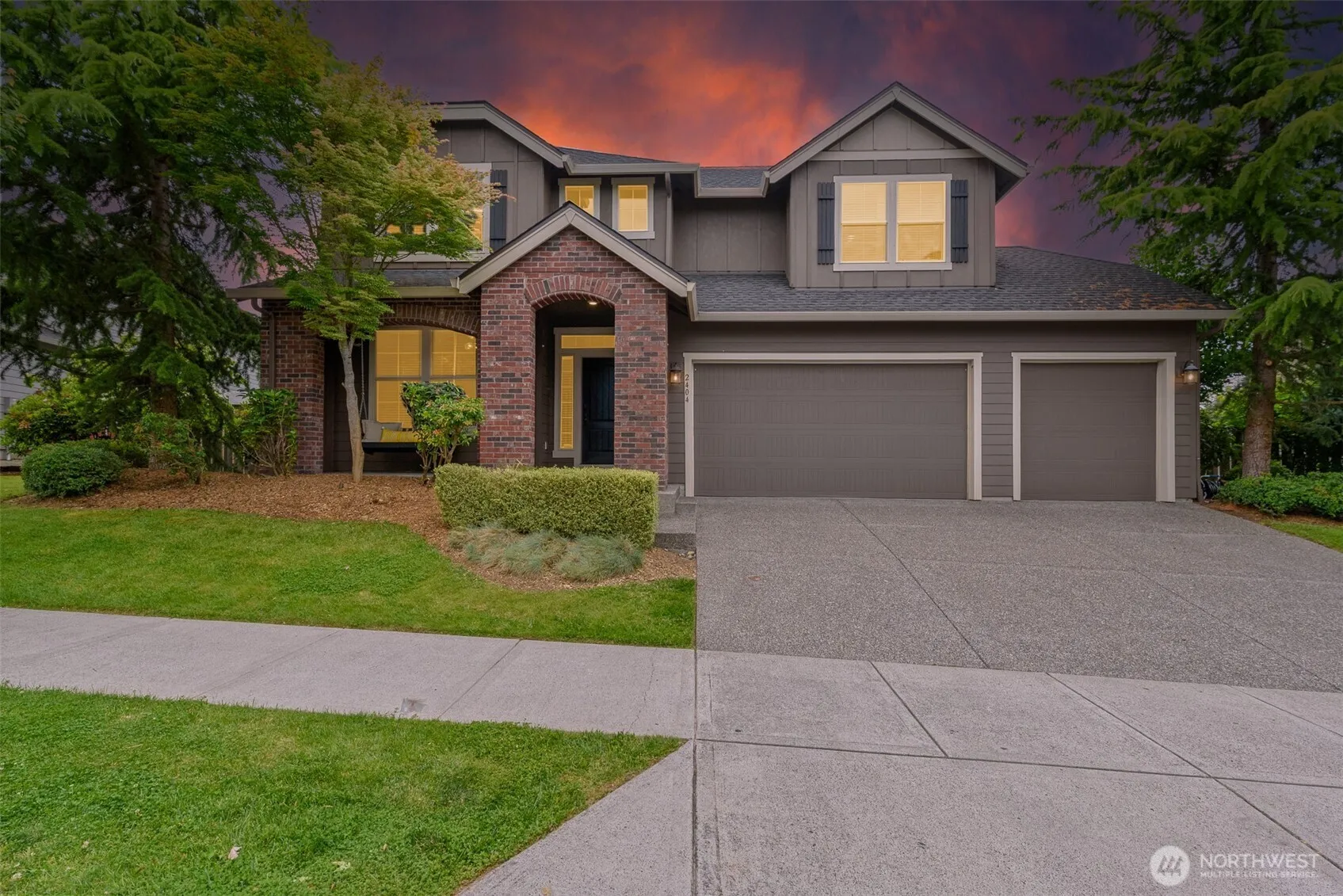 Property photo for 2404 Ne 187th Place, Vancouver