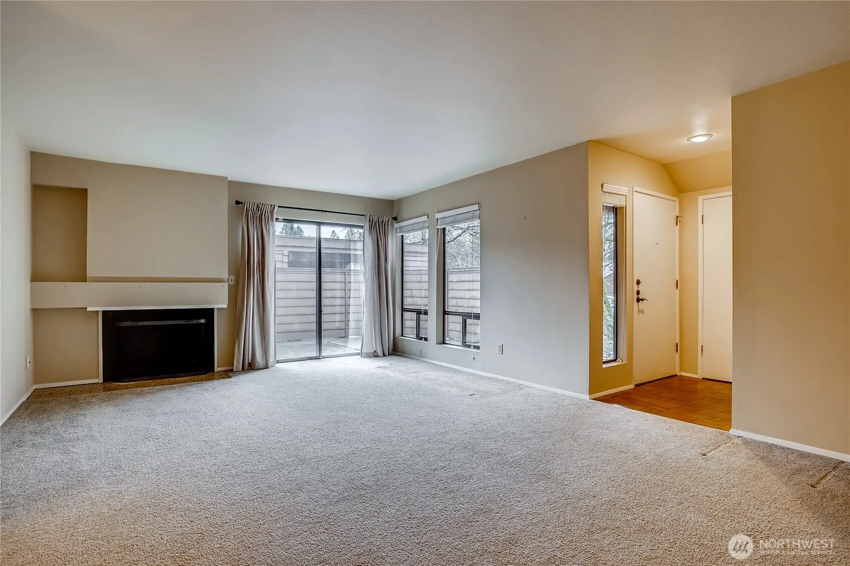 Property photo for 11506 Ne 128th Street #17, Kirkland photo 4