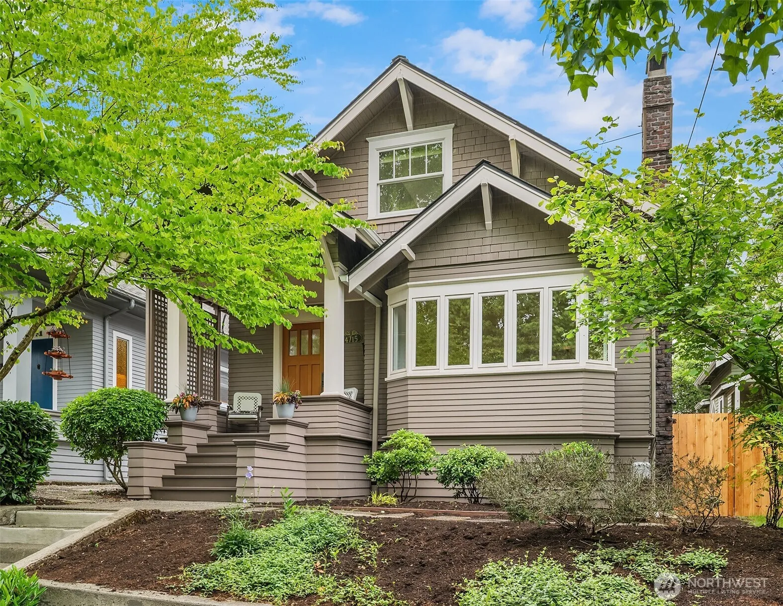 Property photo for 4715 Densmore Avenue N, Seattle