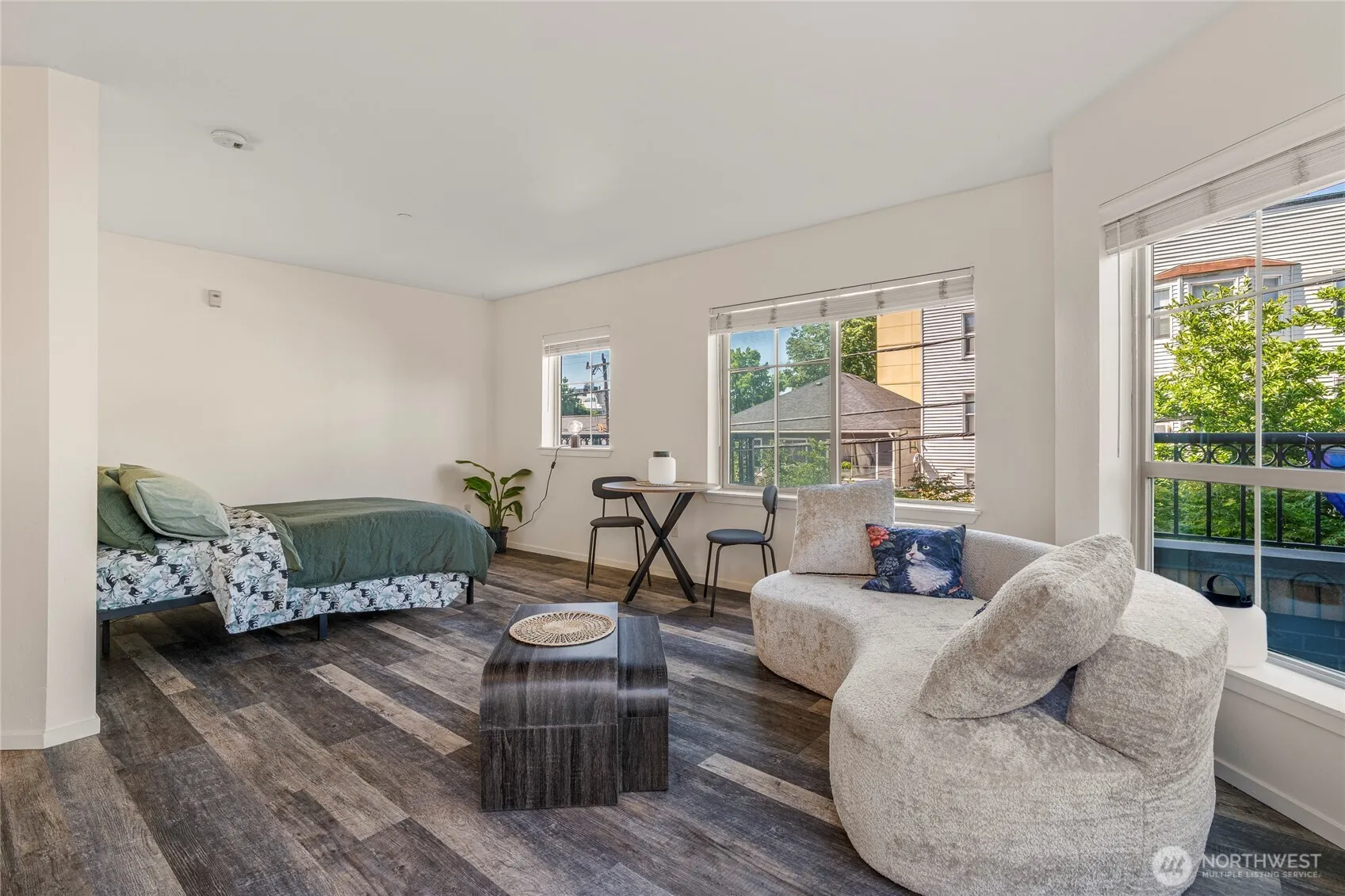 Property photo for 1125 E Olive Street #202, Seattle photo 5