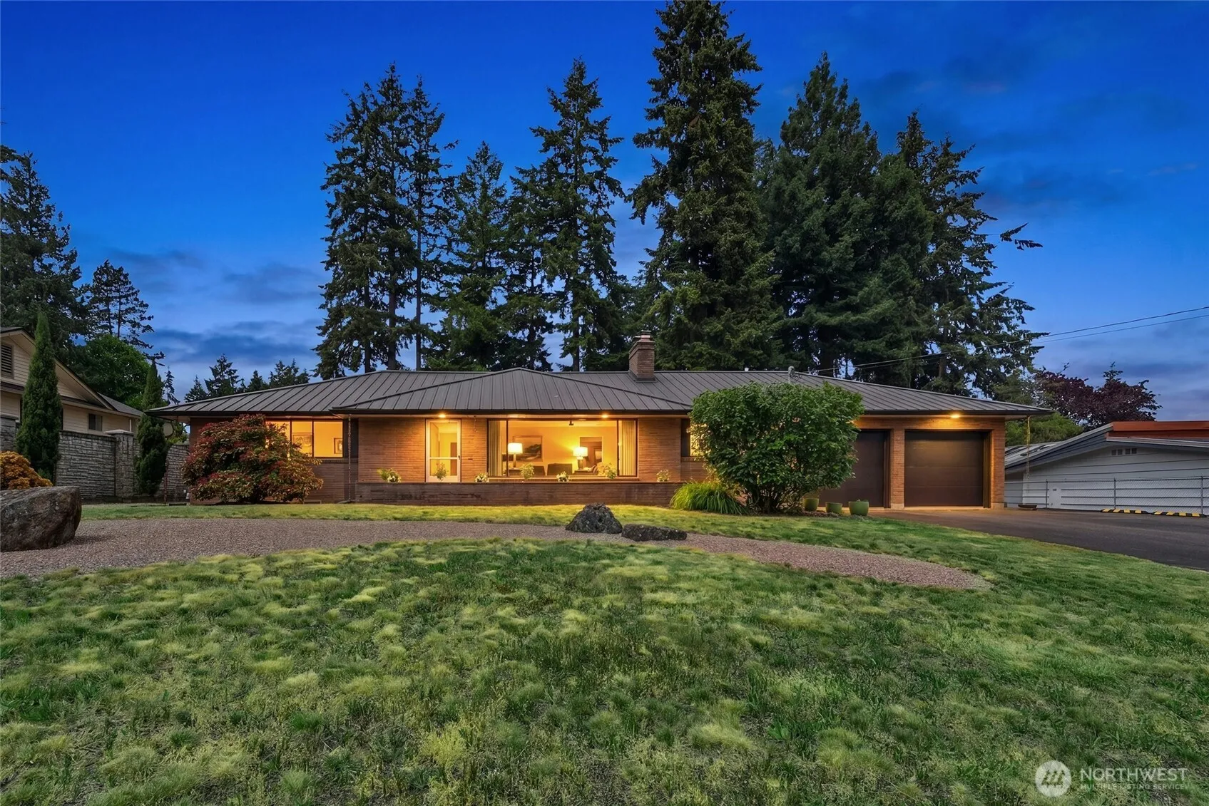 Property photo for 4612 View Drive, Everett