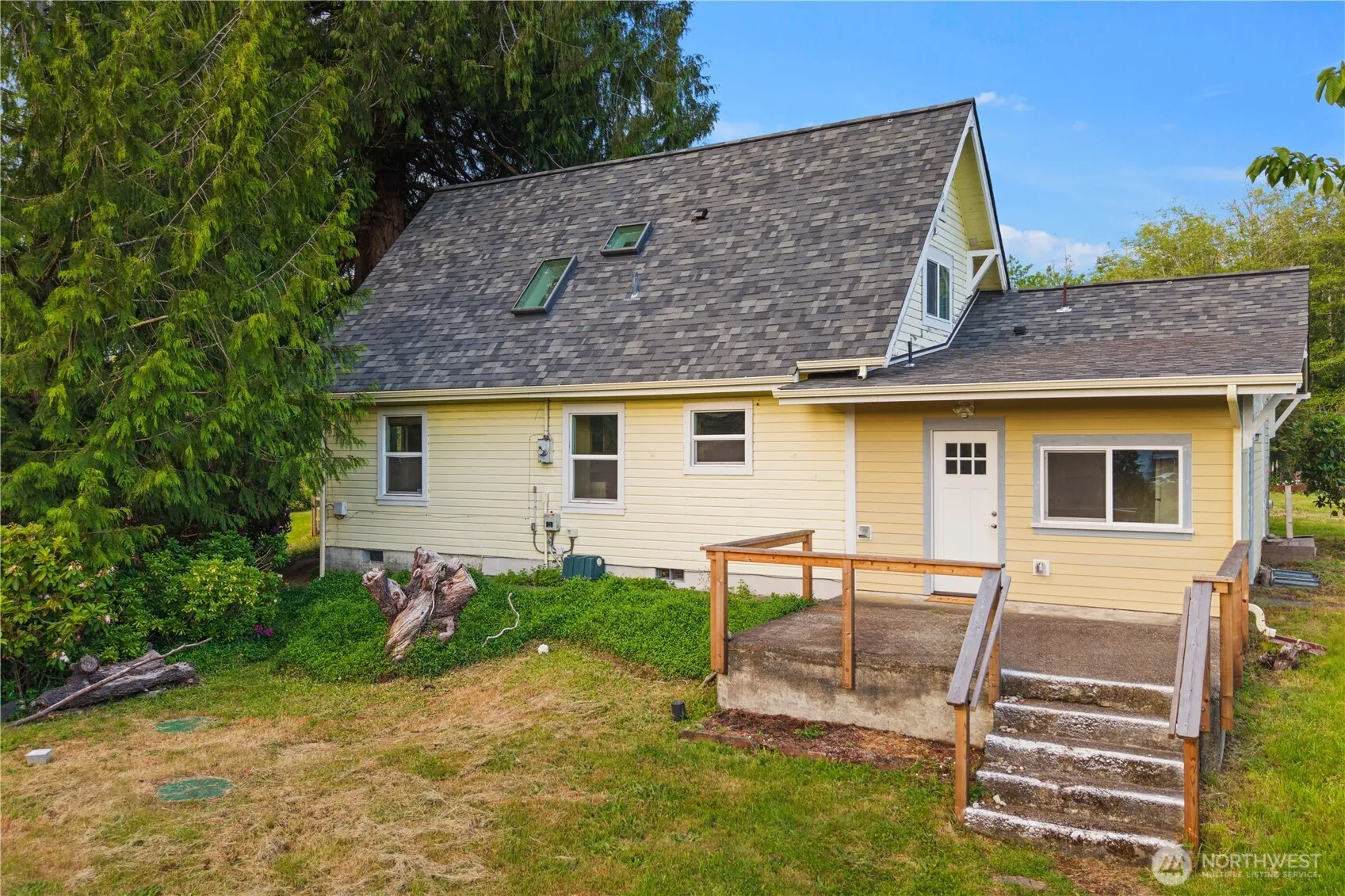 Property photo for 17816 Herron Road Nw, Lakebay photo 2