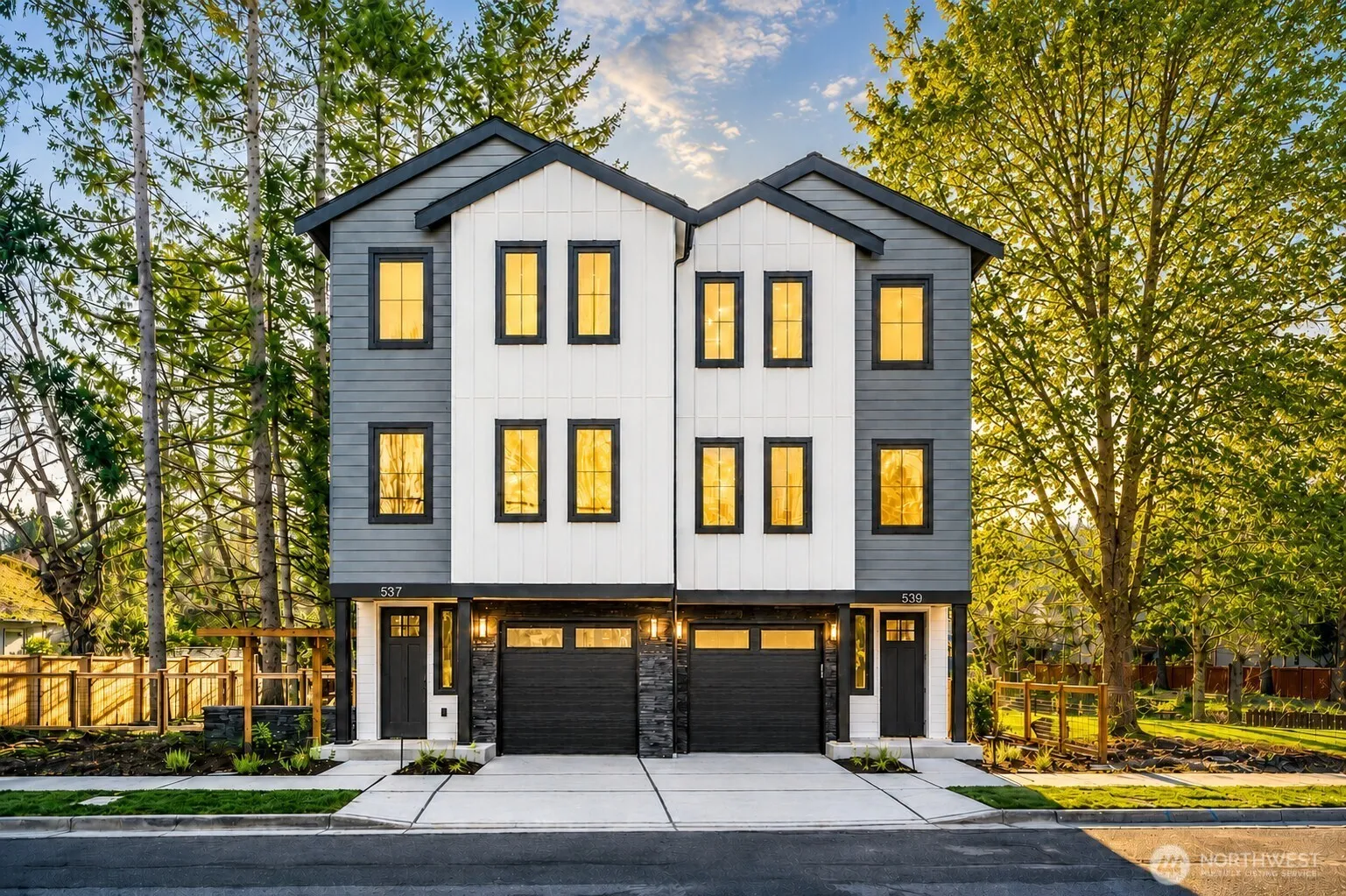 Property photo for 537 Nw Juniper Street, Issaquah