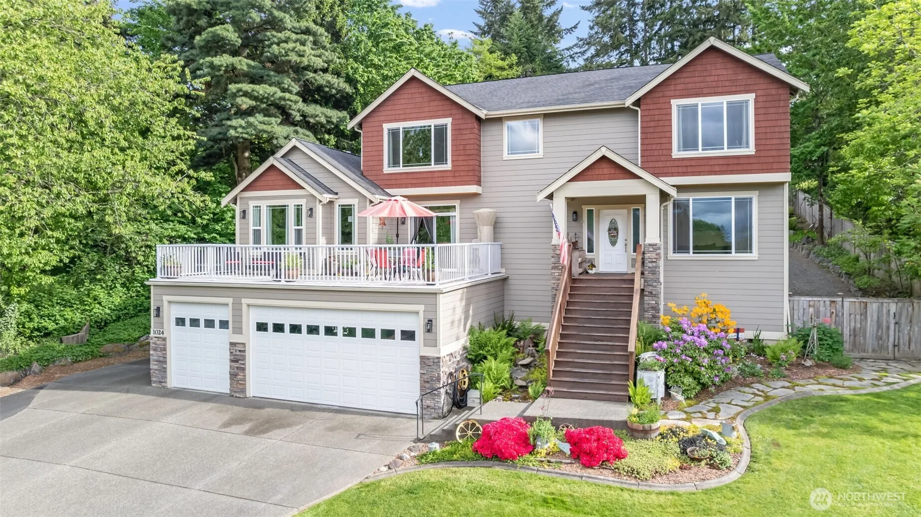 Property photo for 1024 12th Avenue Sw, Puyallup