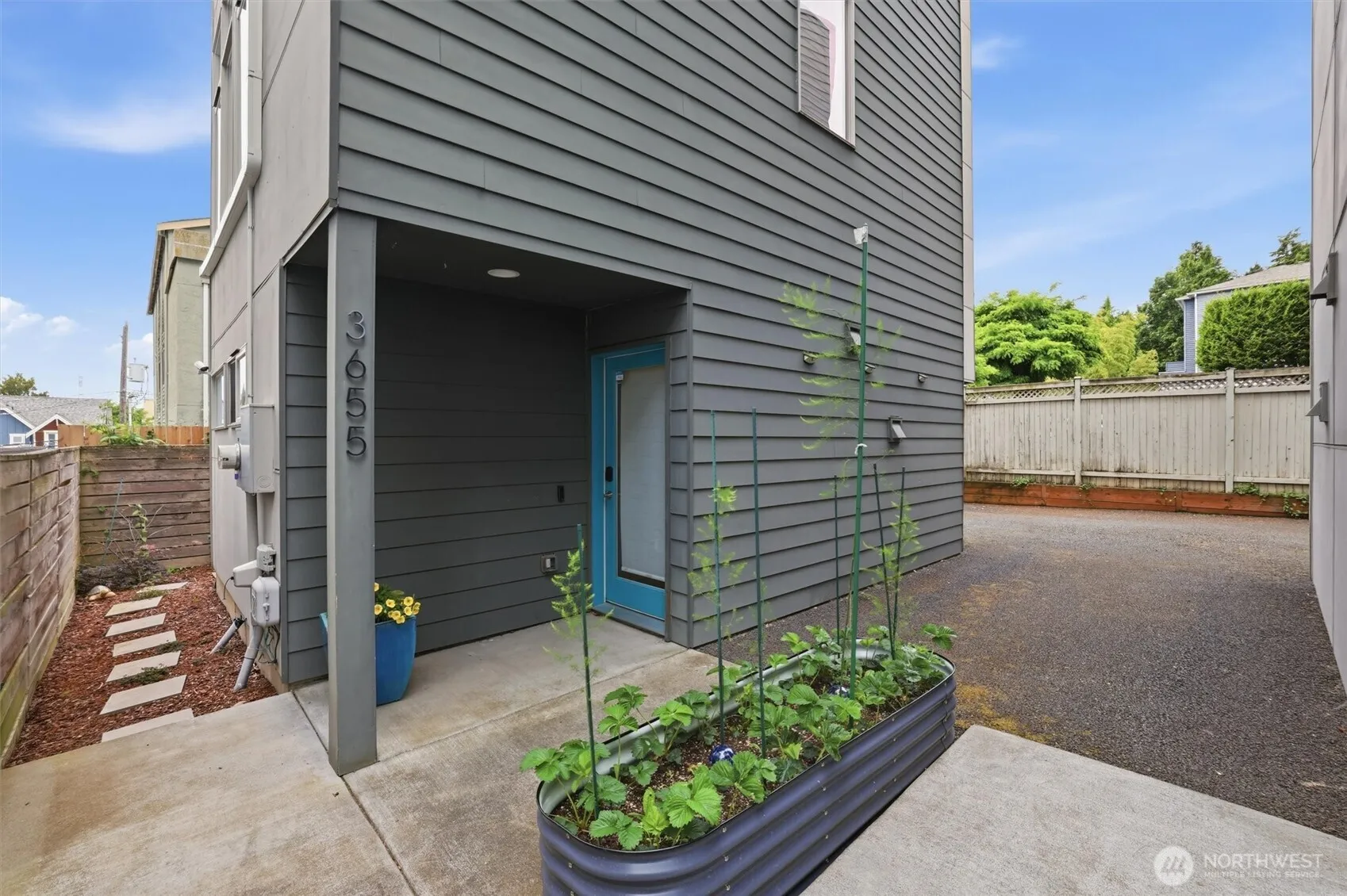 Property photo for 3655 Francis Avenue N, Seattle