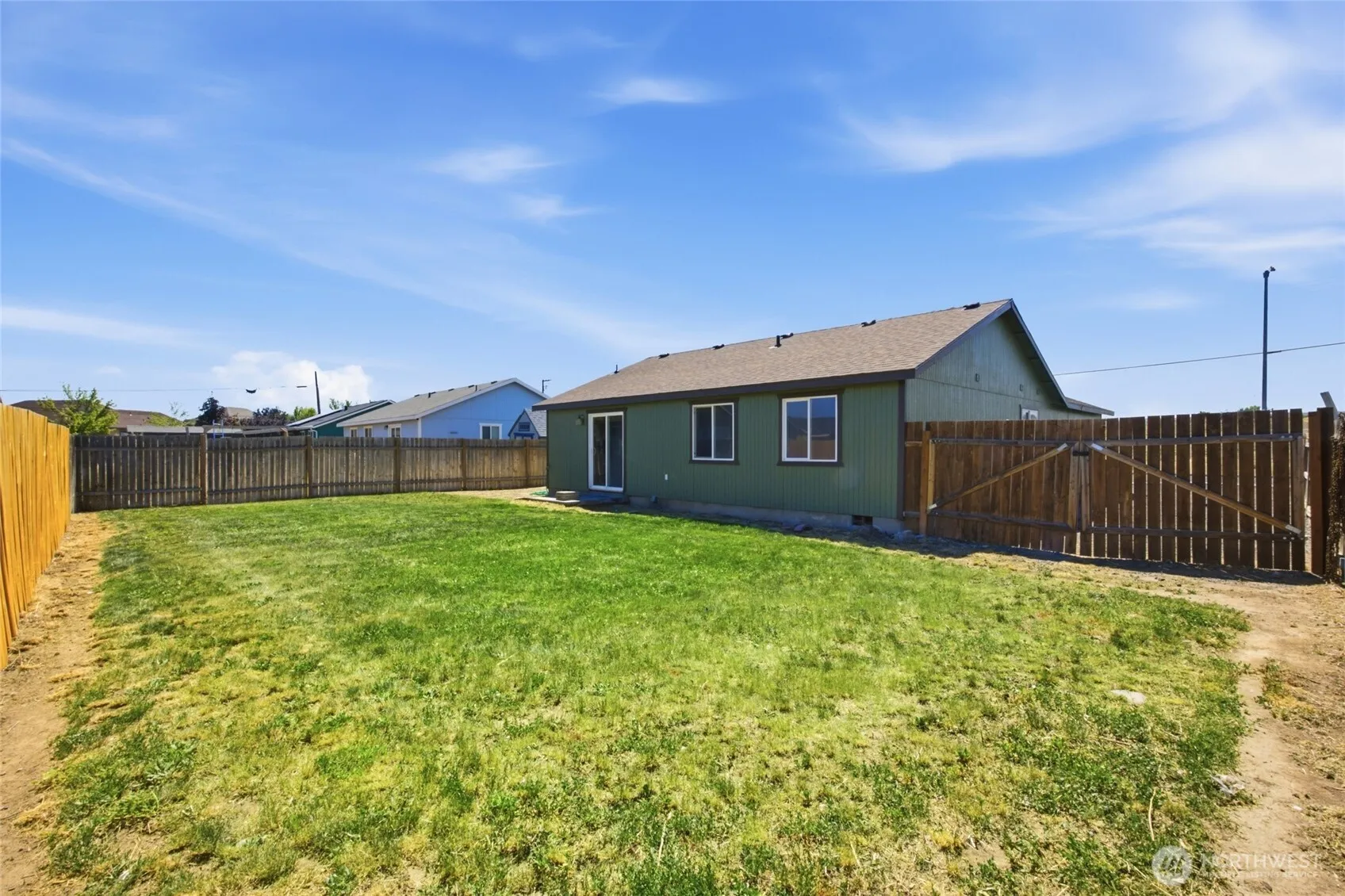 Property photo for 709 N Paxson Drive, Moses Lake photo 5