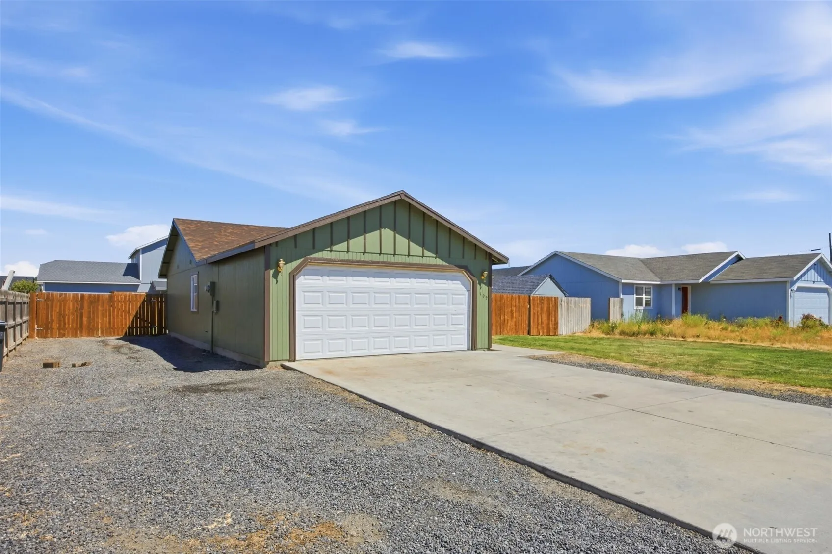 Property photo for 709 N Paxson Drive, Moses Lake photo 2