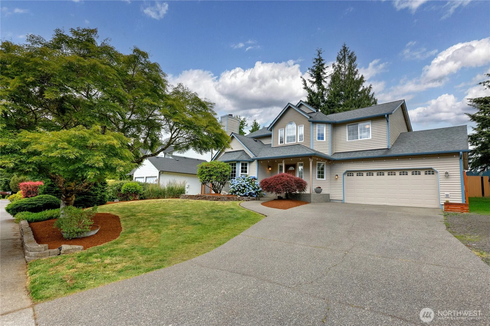 Property photo for 19555 23rd Avenue Ne, Poulsbo